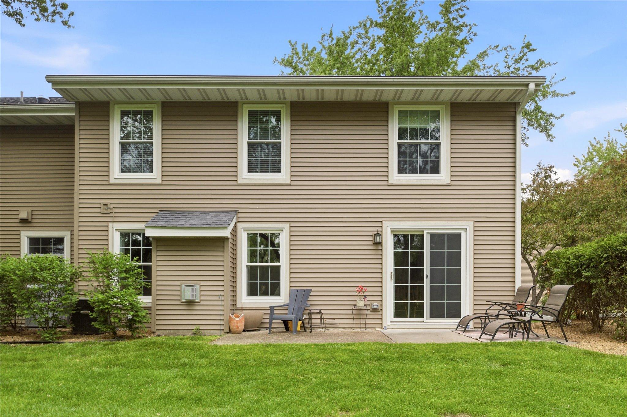 5267 Silver Maple Cir, Minnetonka, MN 55343