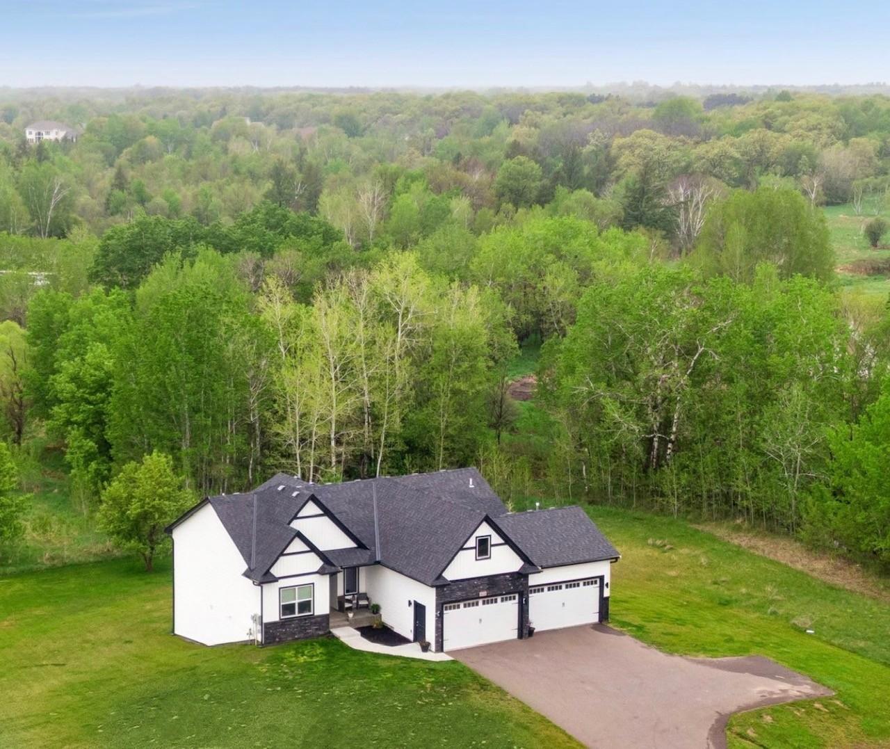 20712 Cedar Dr NW, Oak Grove, MN 55011