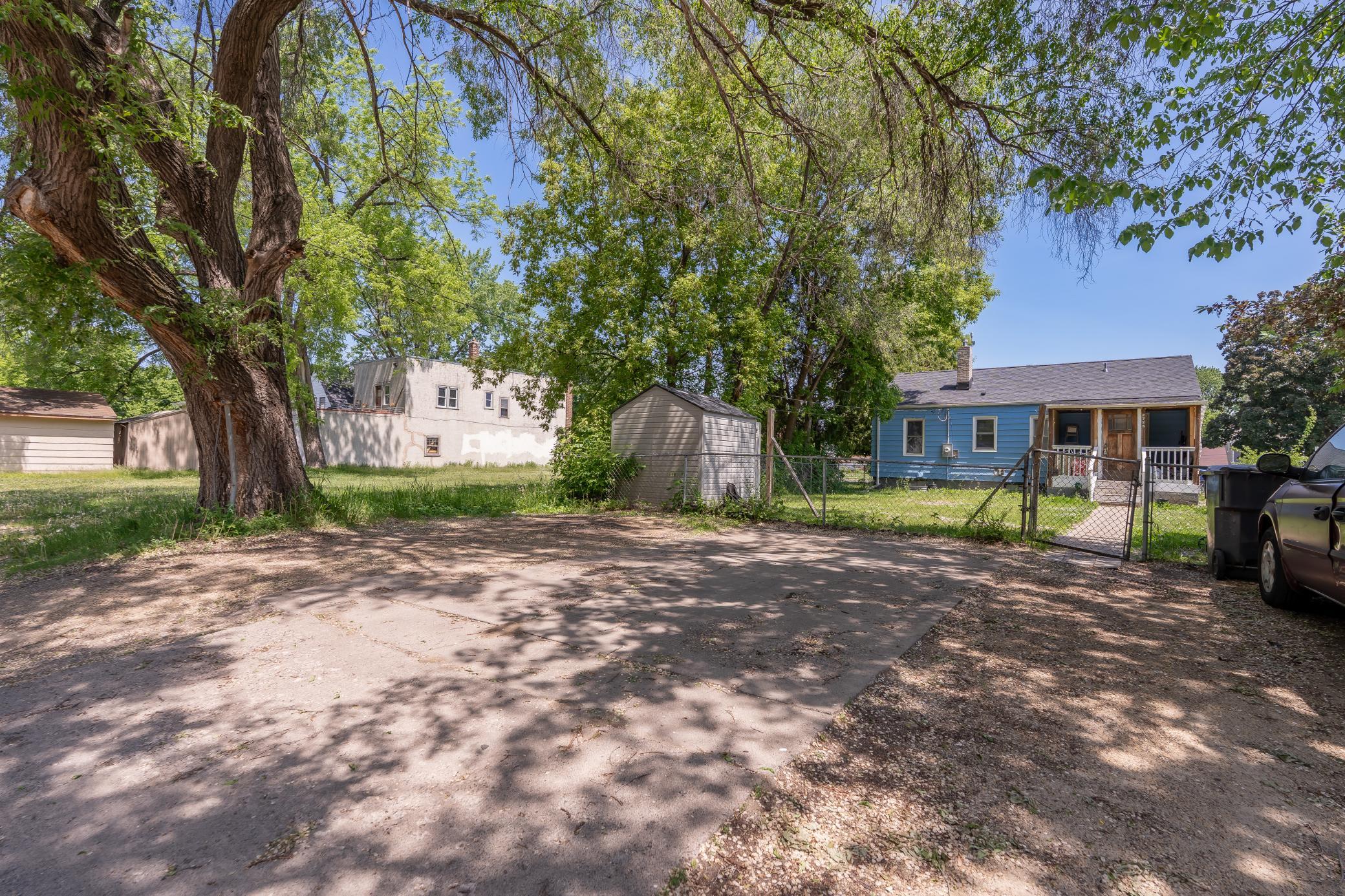 2725 Penn Ave N, Minneapolis, MN 55411