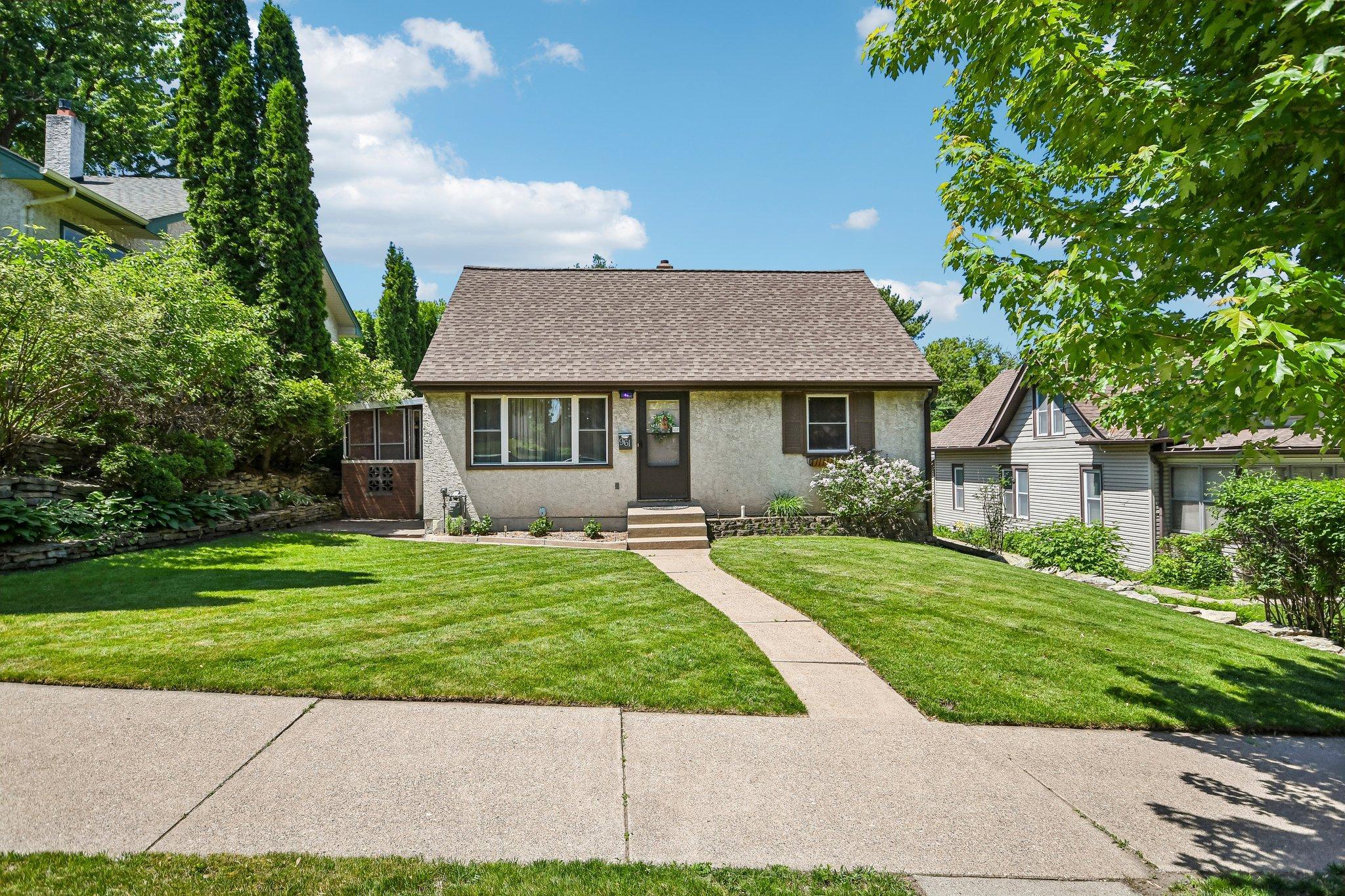 961 Livingston Ave, West Saint Paul, MN 55118