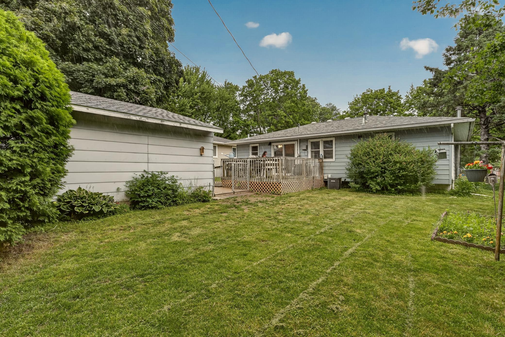 2412 25th St NW, Rochester, MN 55901