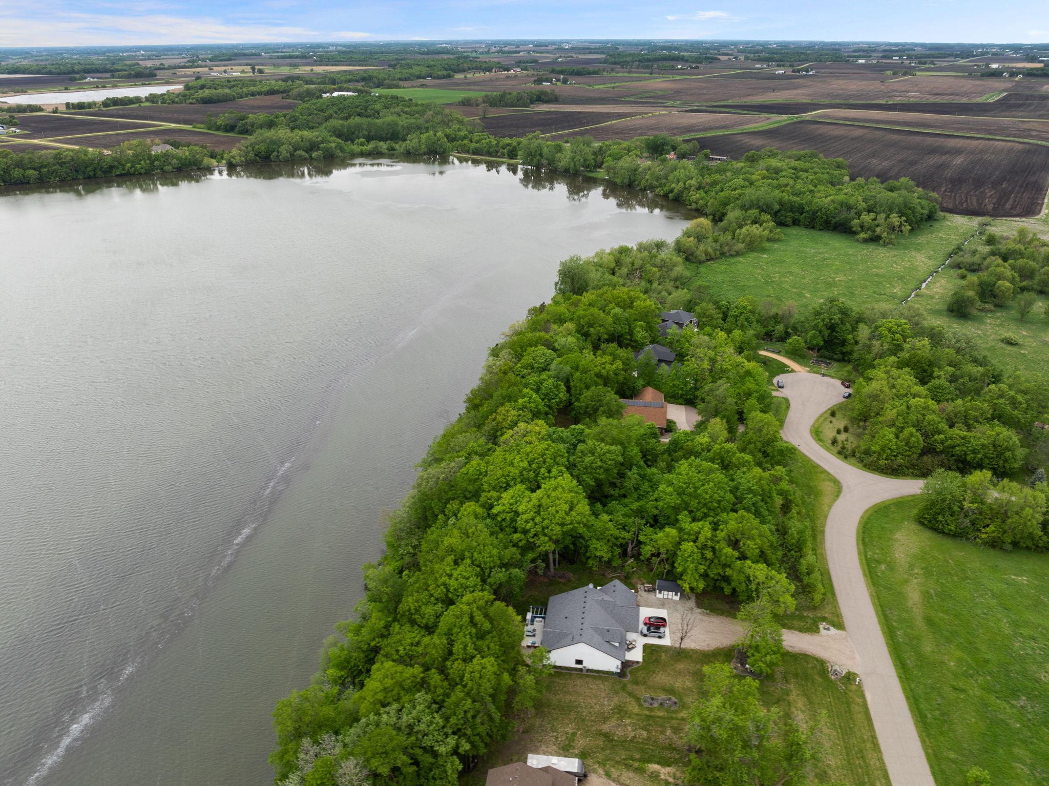 37618 Sugar Maple Ln, Montgomery, MN 56069