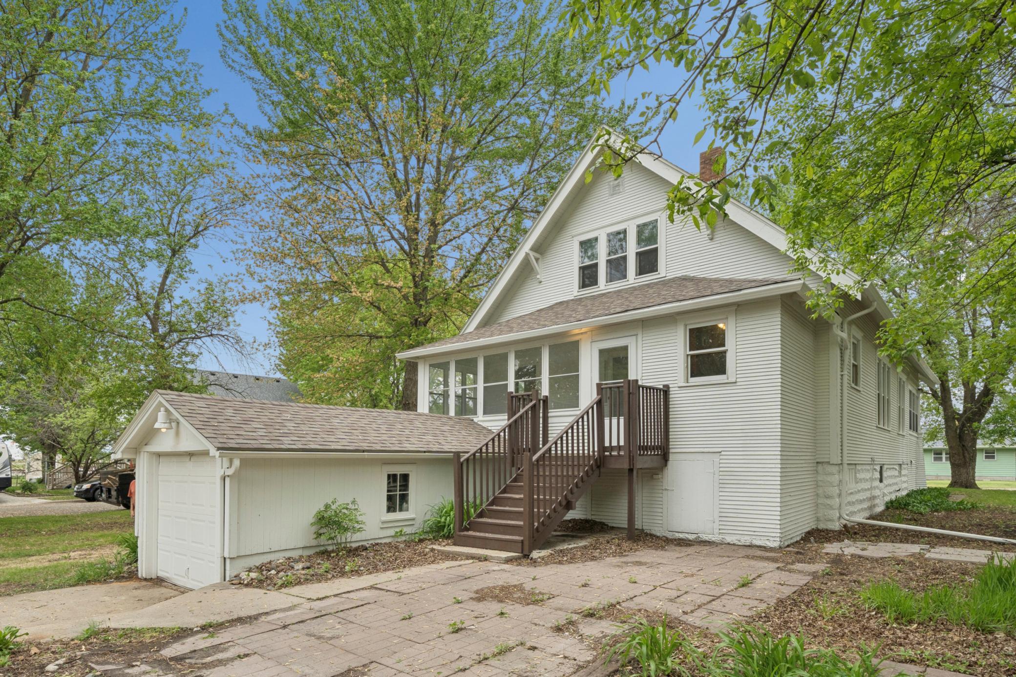 390 Mcgrann St, Green Isle, MN 55338