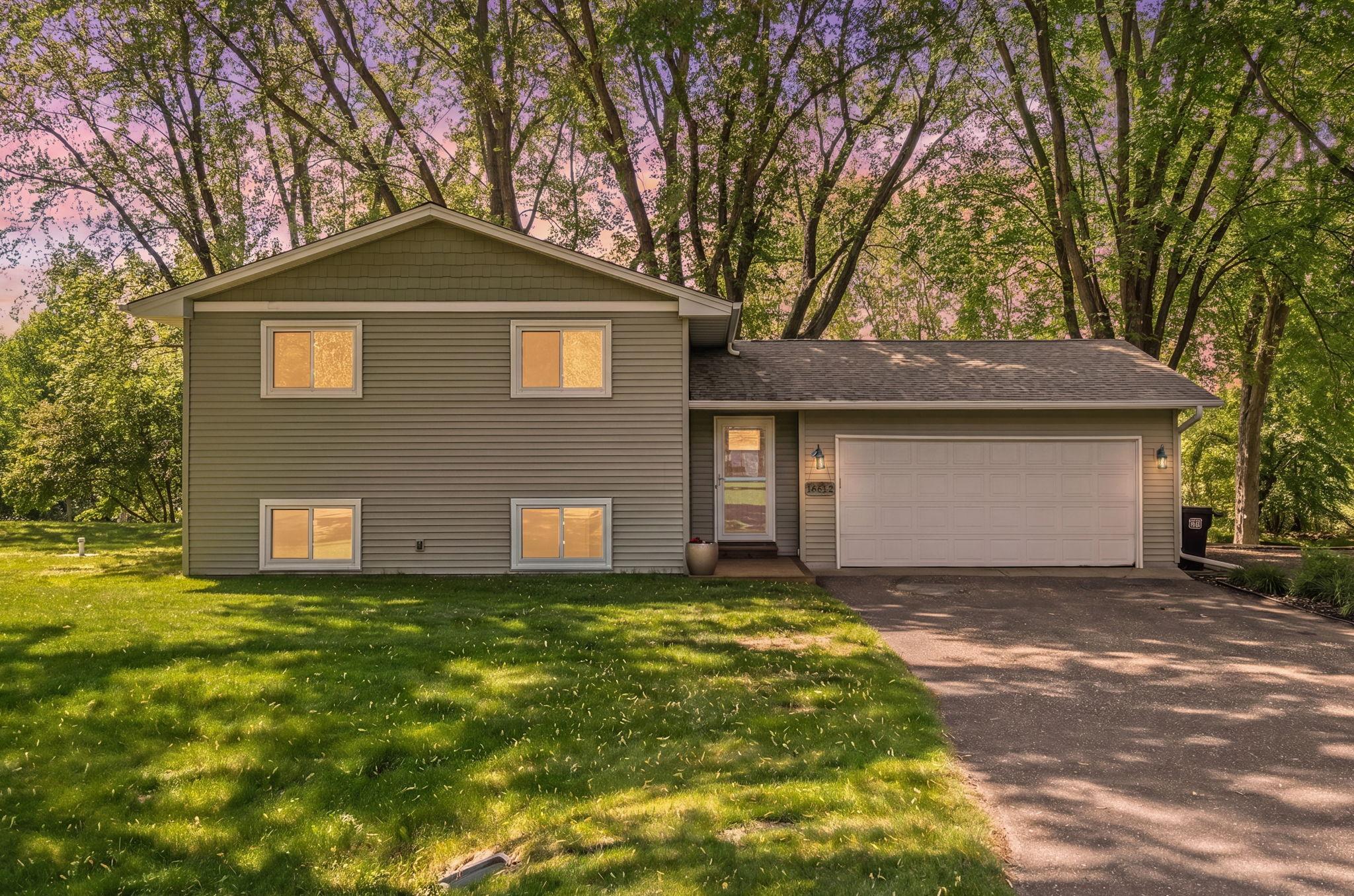 16612 Mankato St NE, Ham Lake, MN 55304