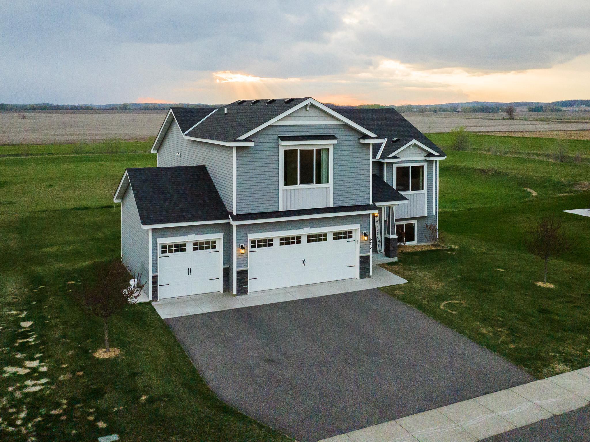 623 Elm St N, Kimball, MN 55353