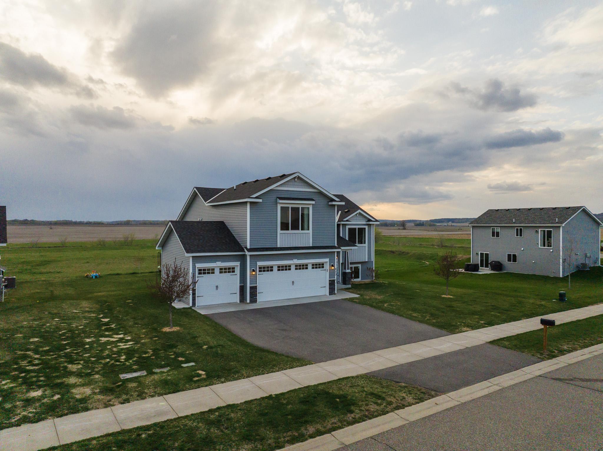623 Elm St N, Kimball, MN 55353