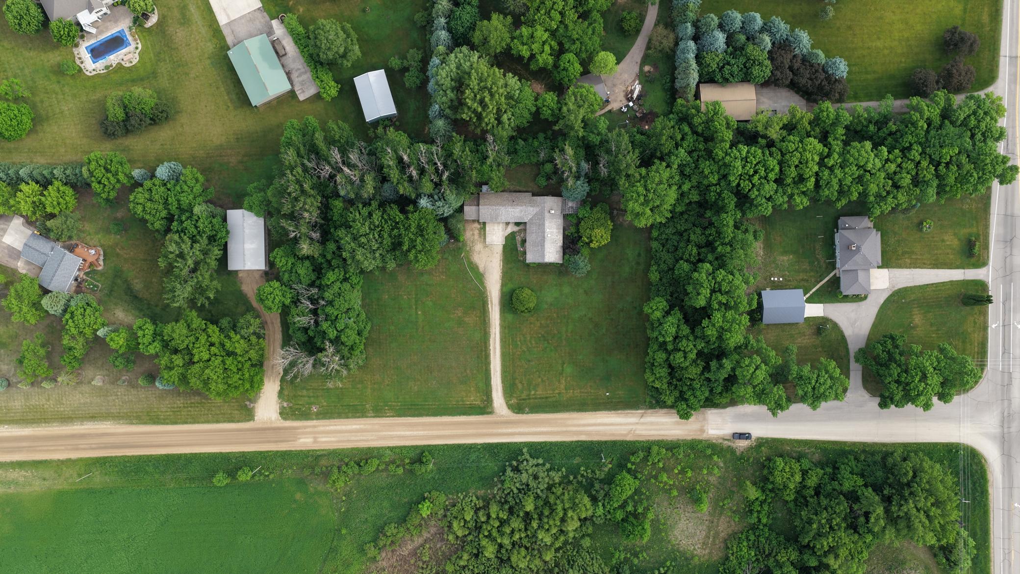 3172 15th Ave NW, Willmar, MN 56201