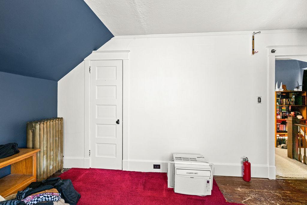 1 St Louis Ct, Duluth, MN 55808