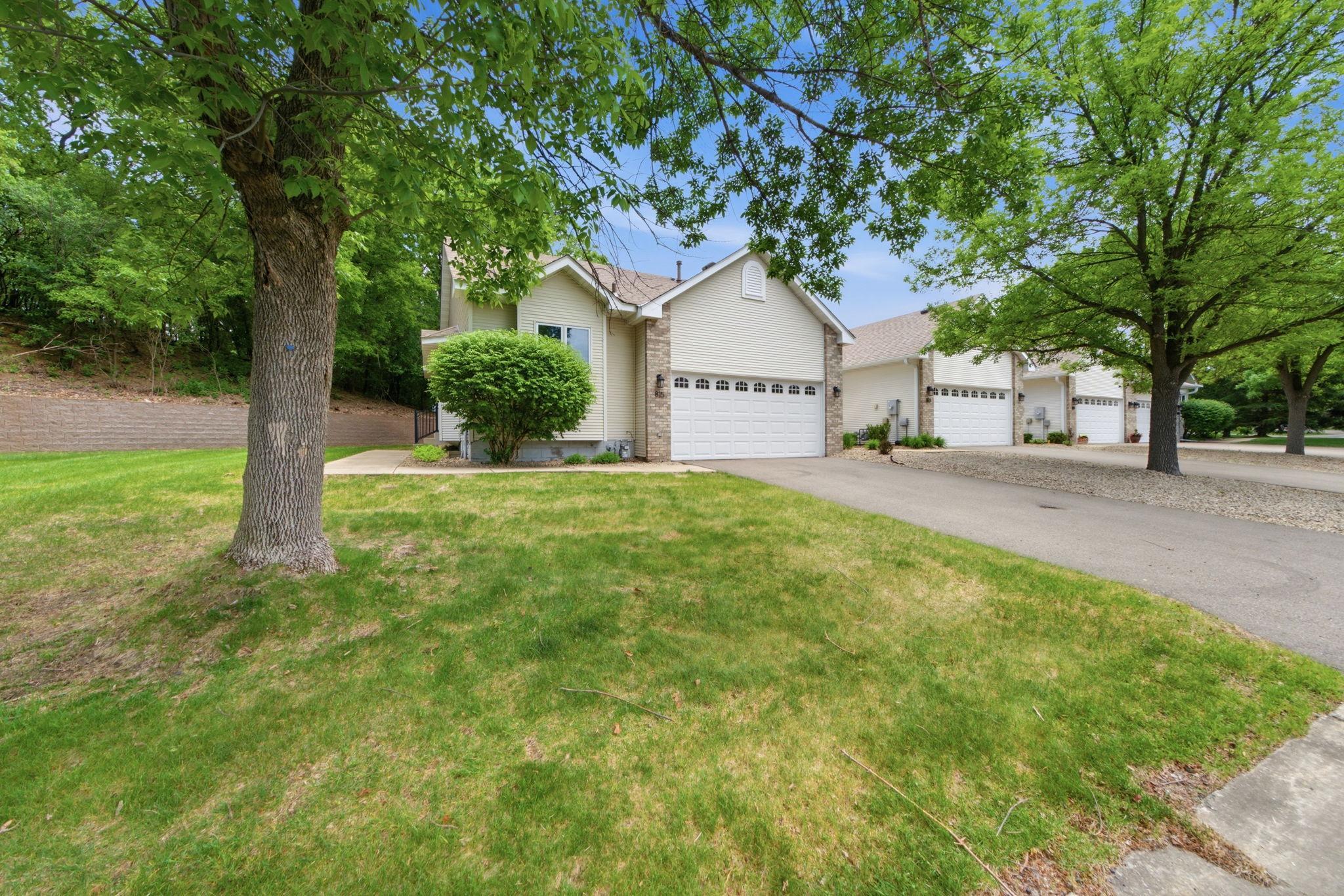 815 Wescott Sq, Eagan, MN 55123