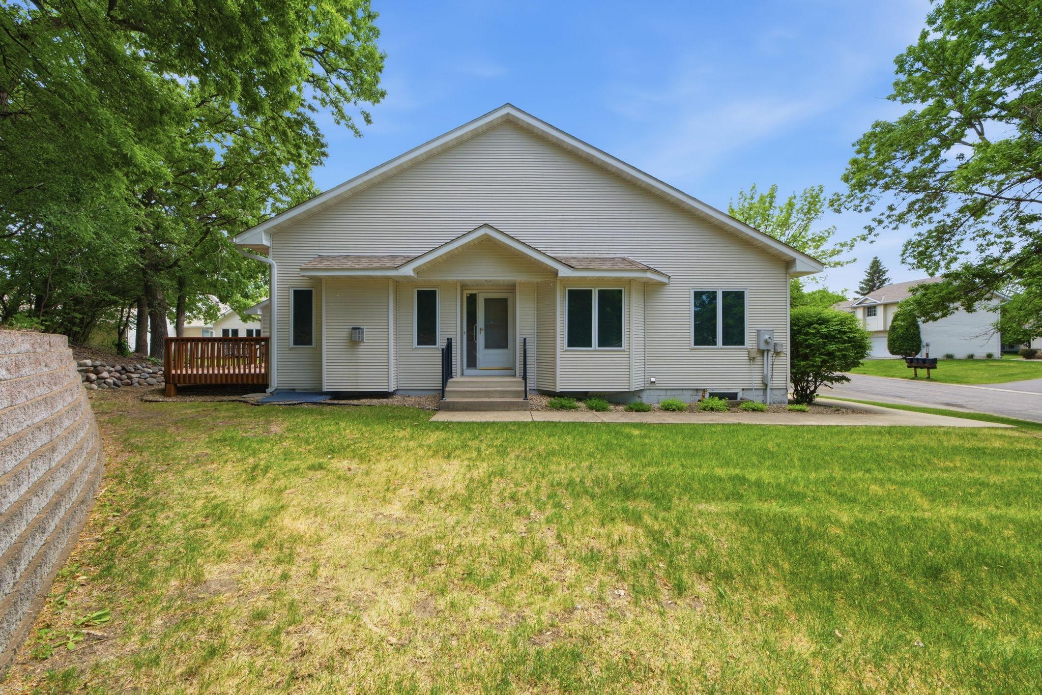 815 Wescott Sq, Eagan, MN 55123