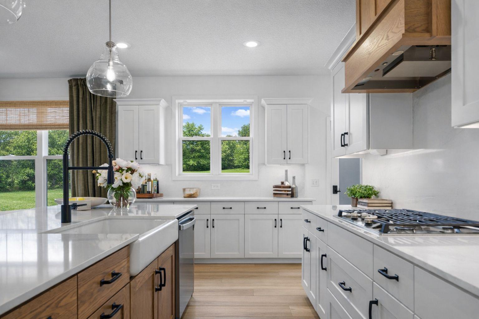 1860 Royal Blvd N, Lake Elmo, MN 55042
