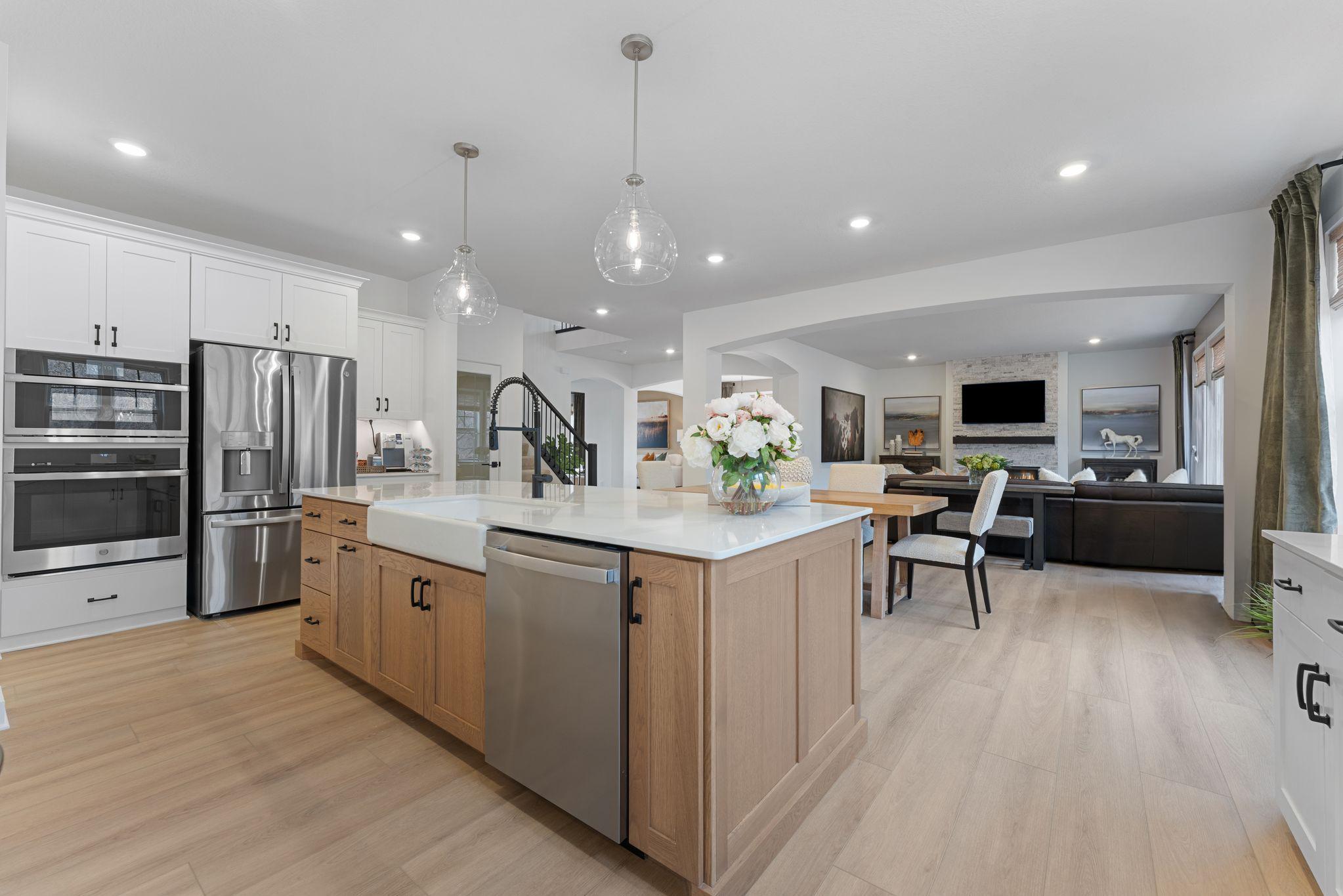 1860 Royal Blvd N, Lake Elmo, MN 55042