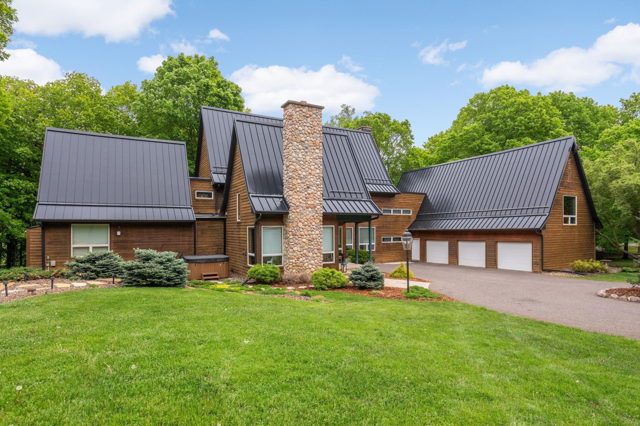 2022 Medina Rd, Medina, MN 55340