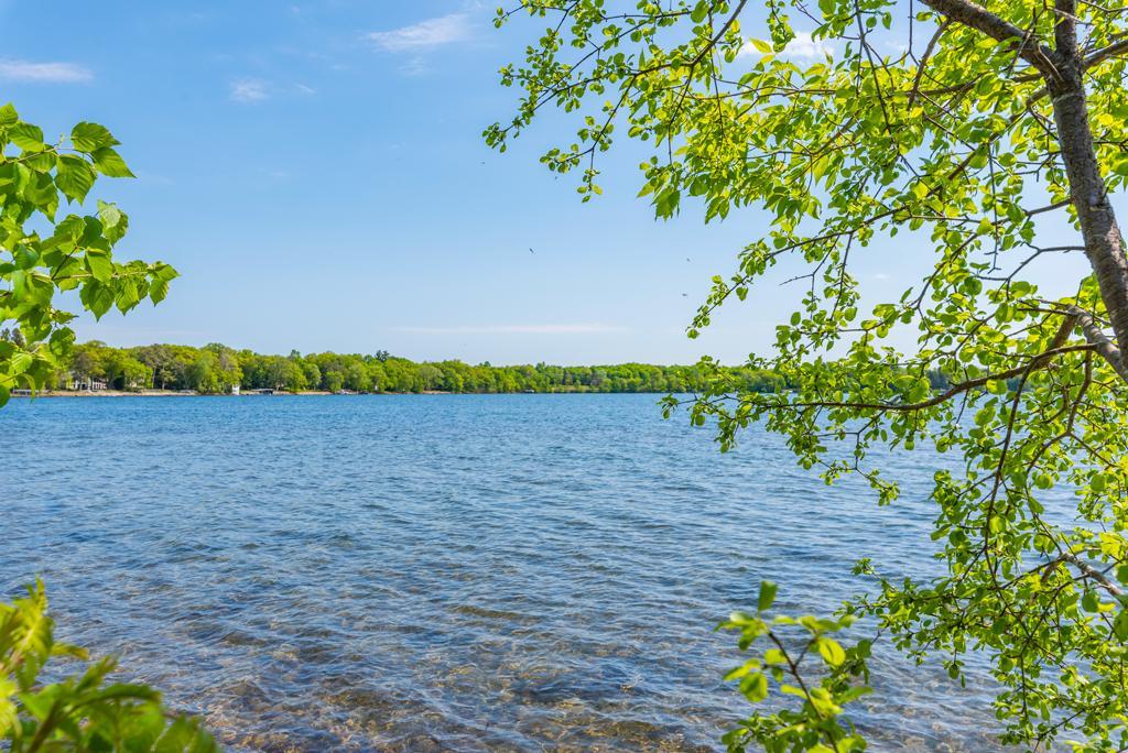 22805 Thompson Point Rd, Deerwood, MN 56444