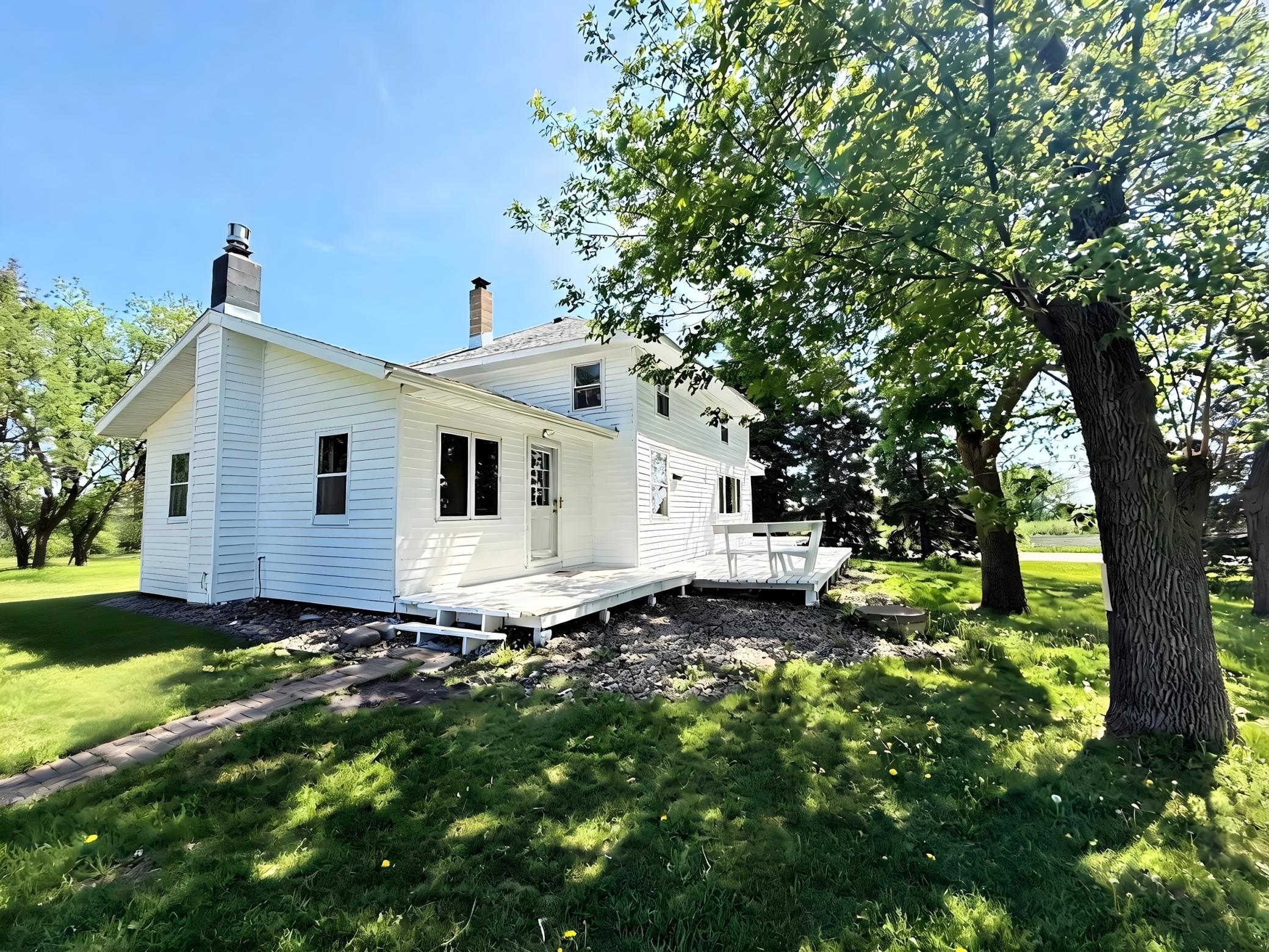 7908 105th St SW, Raymond, MN 56282