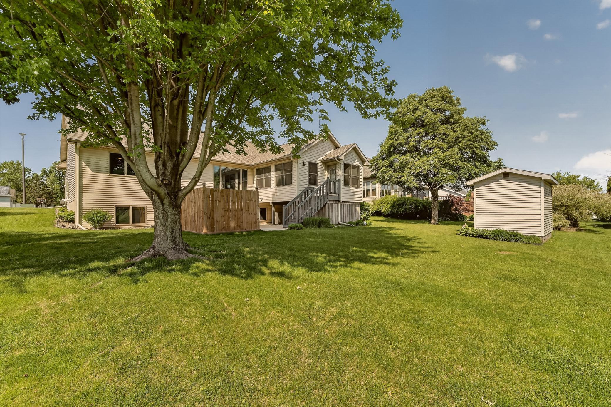 906 Bucknell Blvd SE, Stewartville, MN 55976