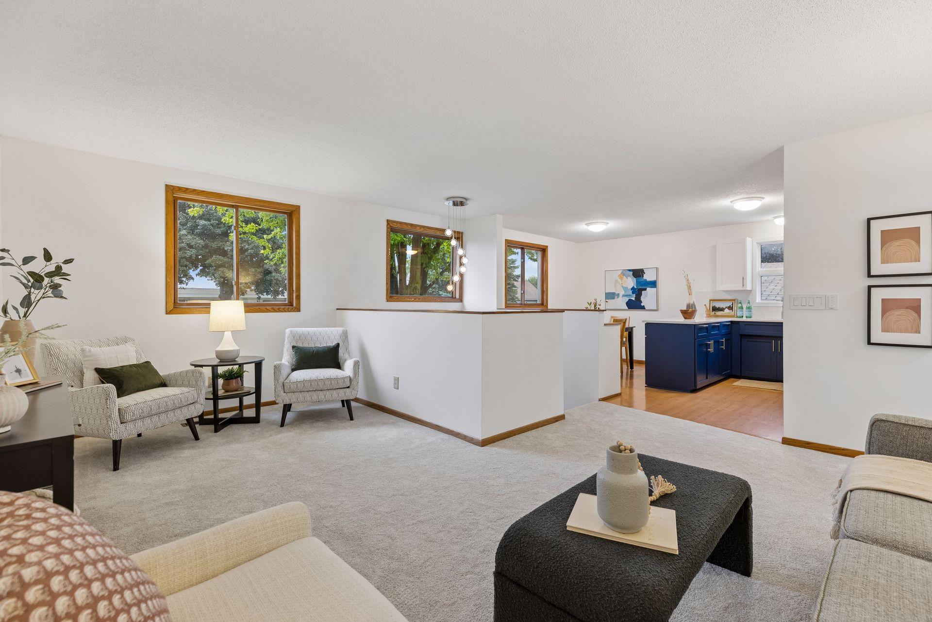 1888 Walnut St, Lauderdale, MN 55113