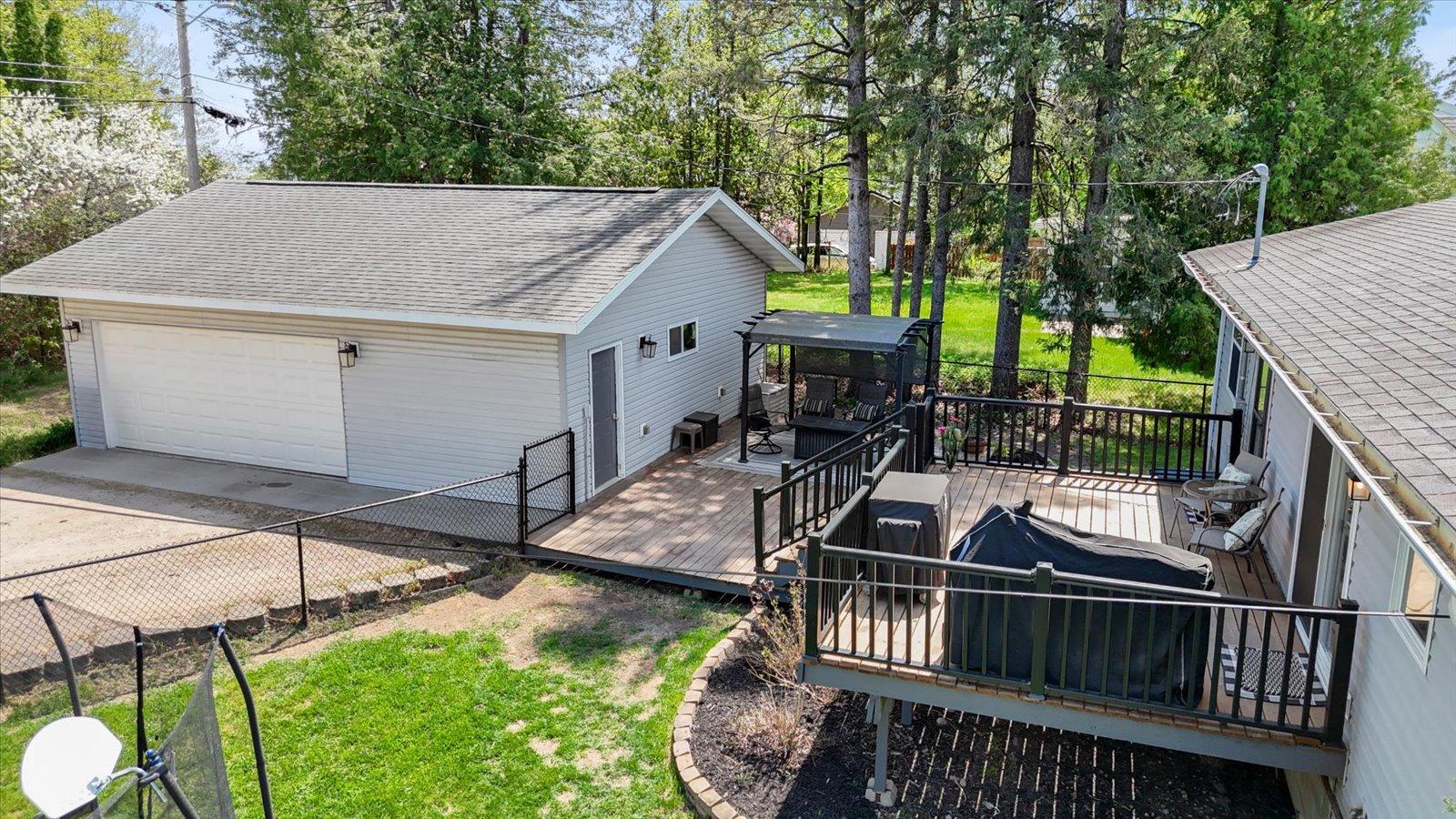 404 Hartley St, Coleraine, MN 55722
