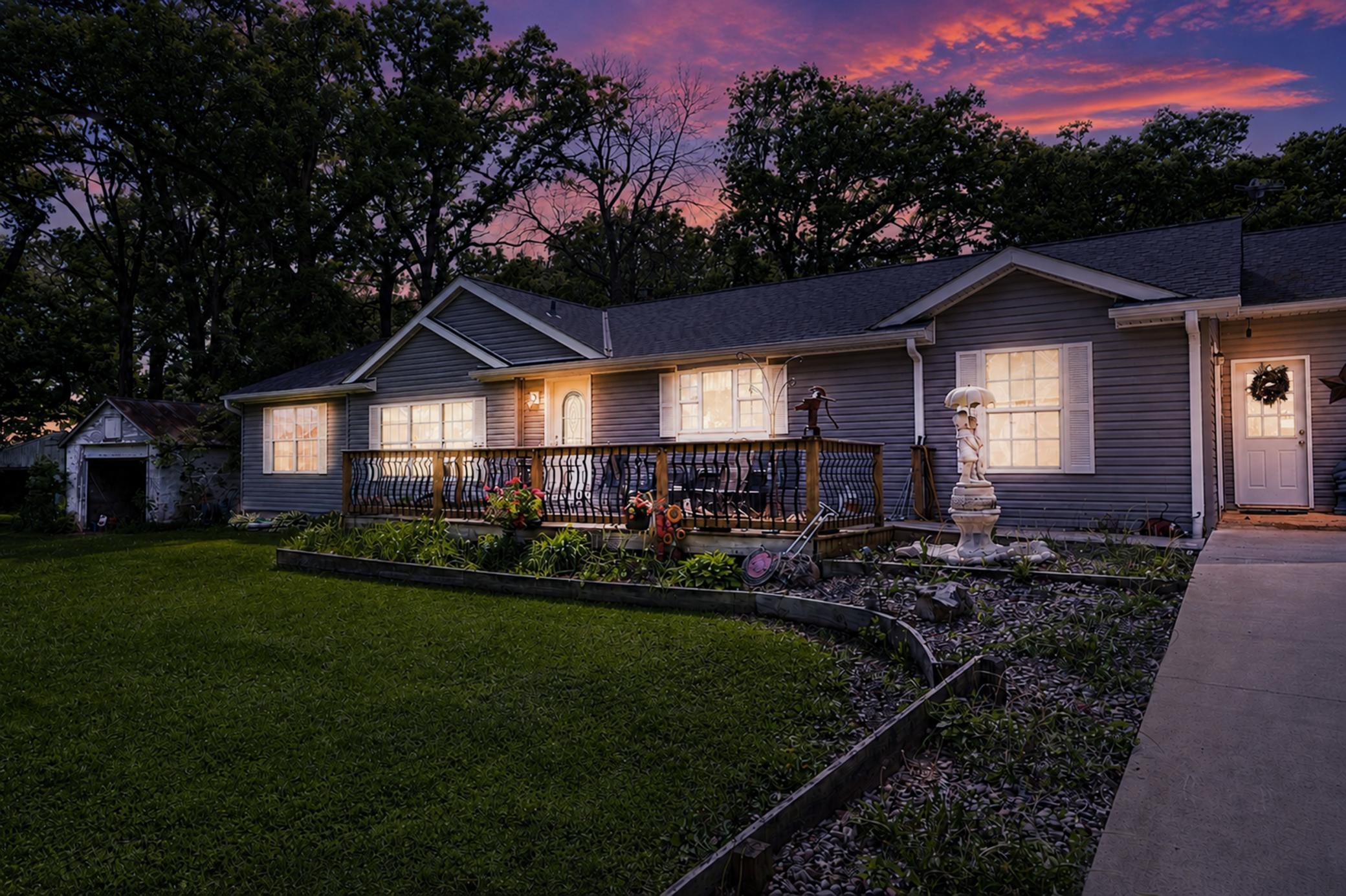 55571 160th St, Austin, MN 55912