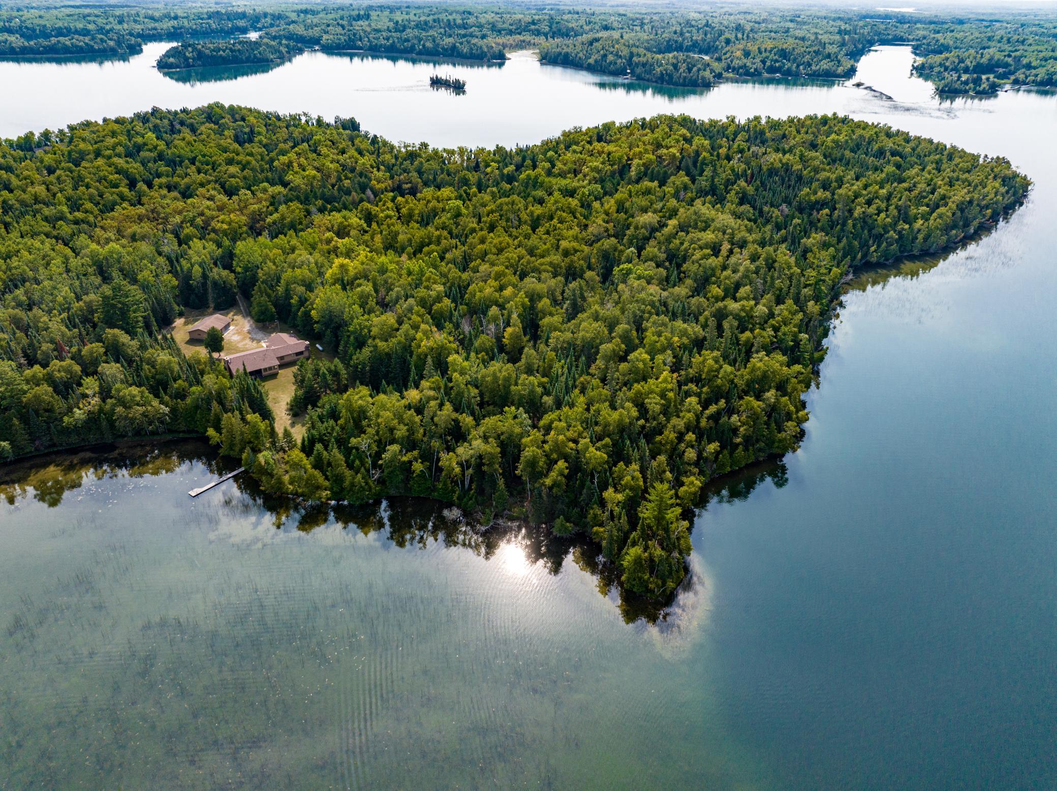 51301 Pine Point Rd, Bigfork, MN 56628