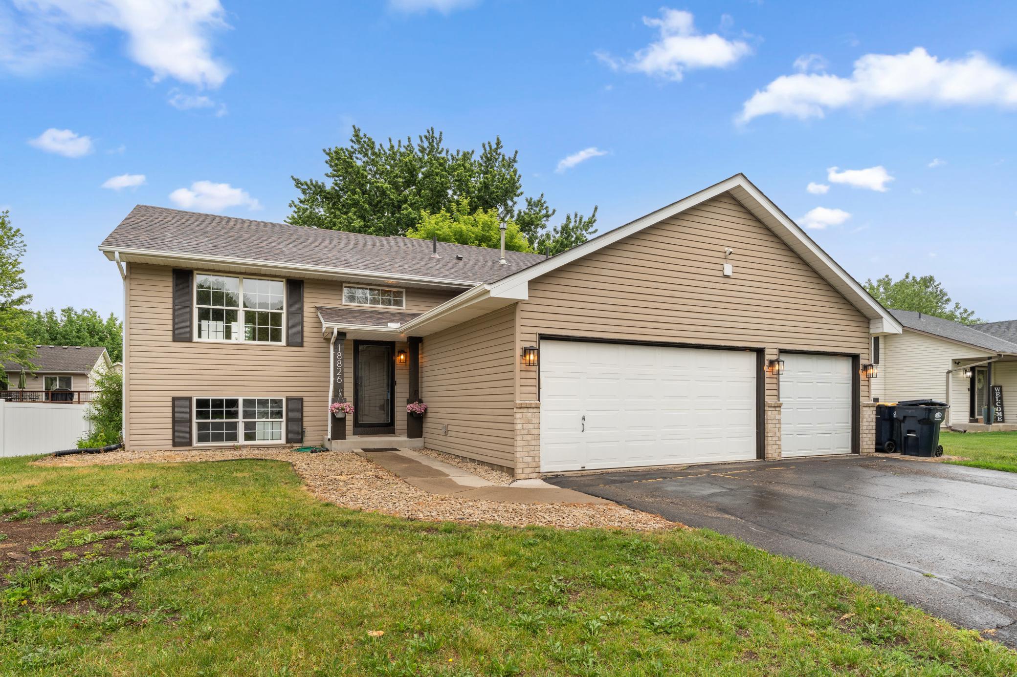 18826 Embers Ave, Farmington, MN 55024
