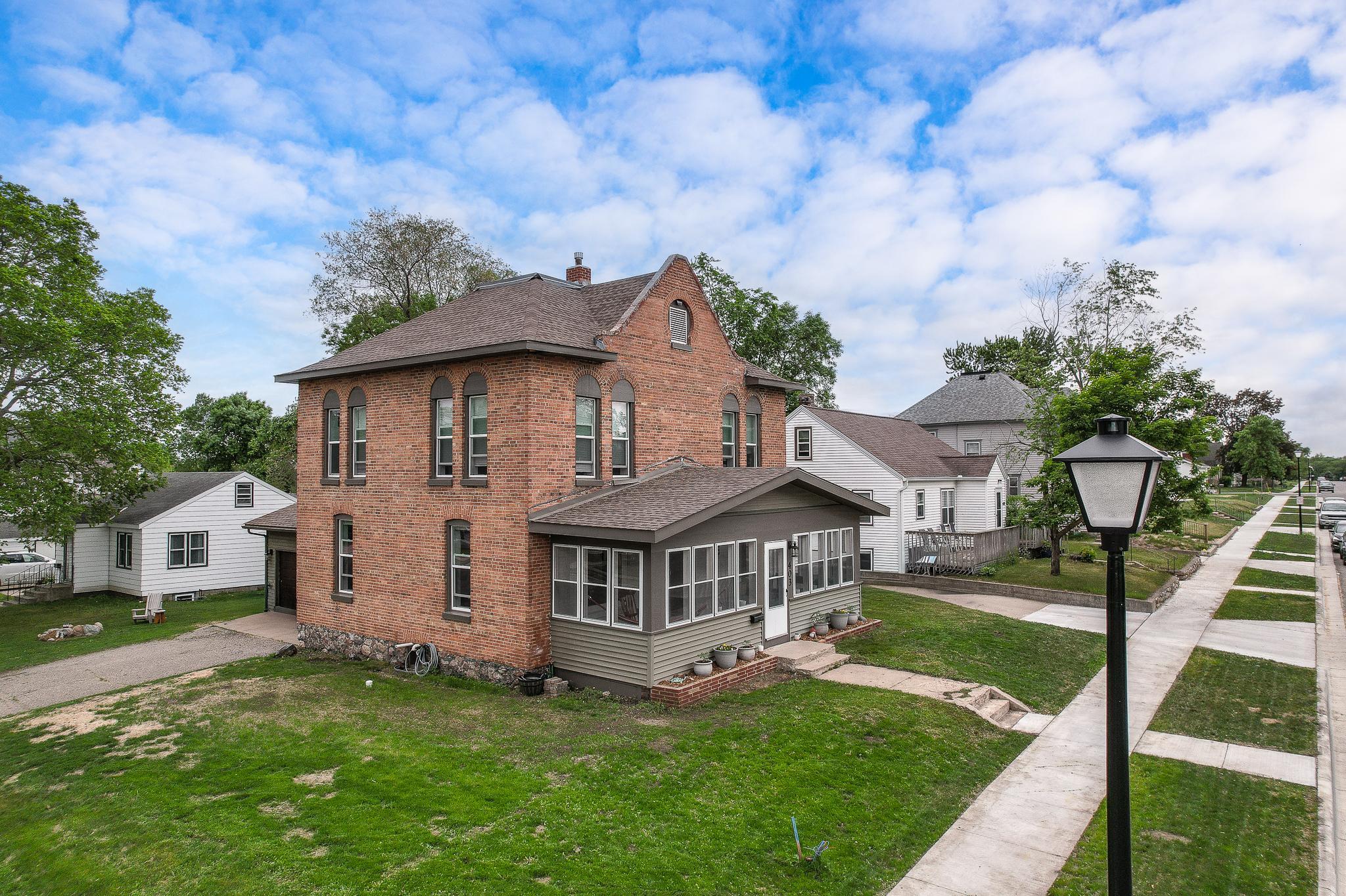 403 Pine St S, Sauk Centre, MN 56378
