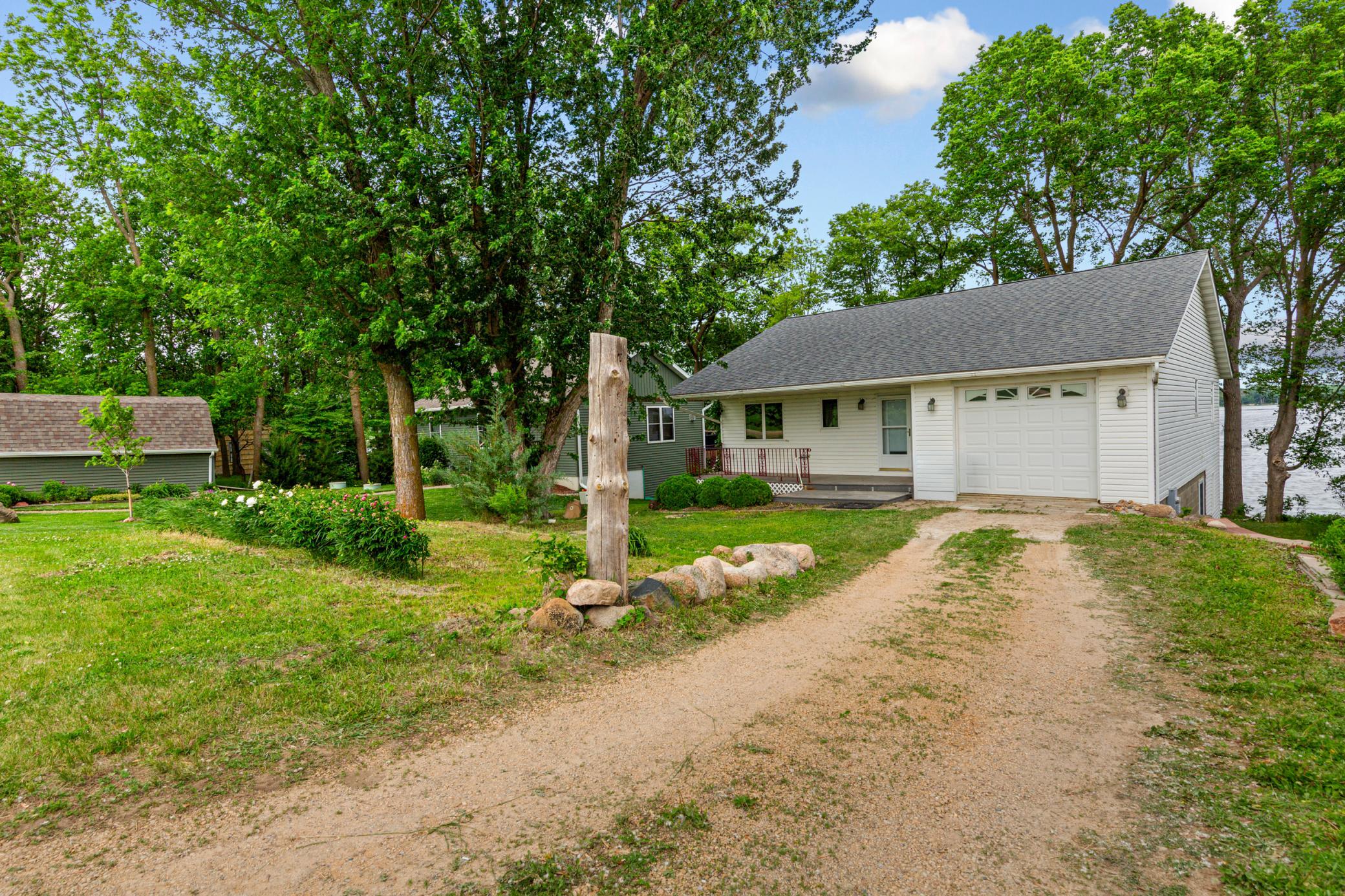 46039 Jefferson Lake Dr, Cleveland, MN 56017