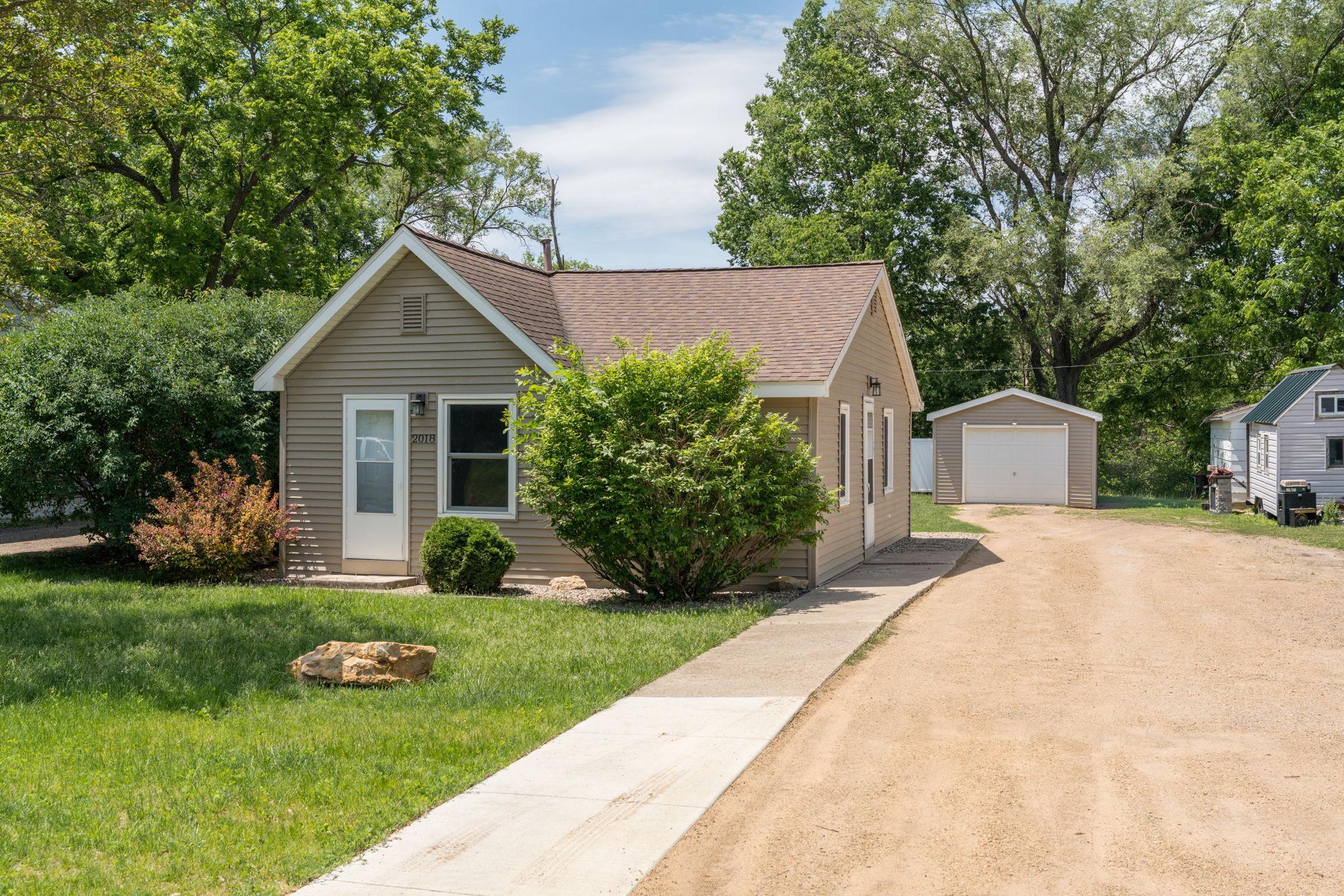 2018 7th Ave, Mankato, MN 56001