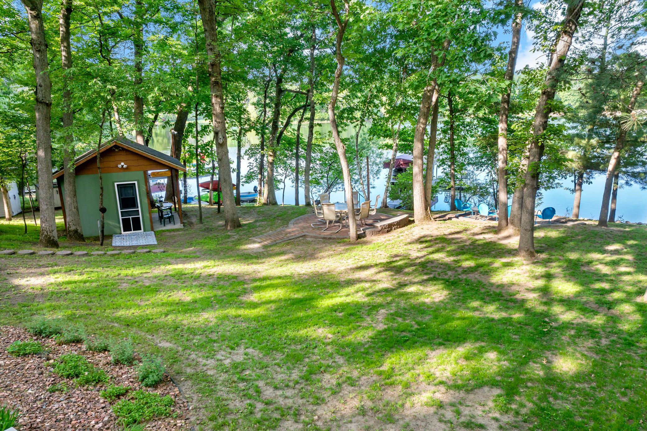 8282 Hidden Bay Ct N, Lake Elmo, MN 55042