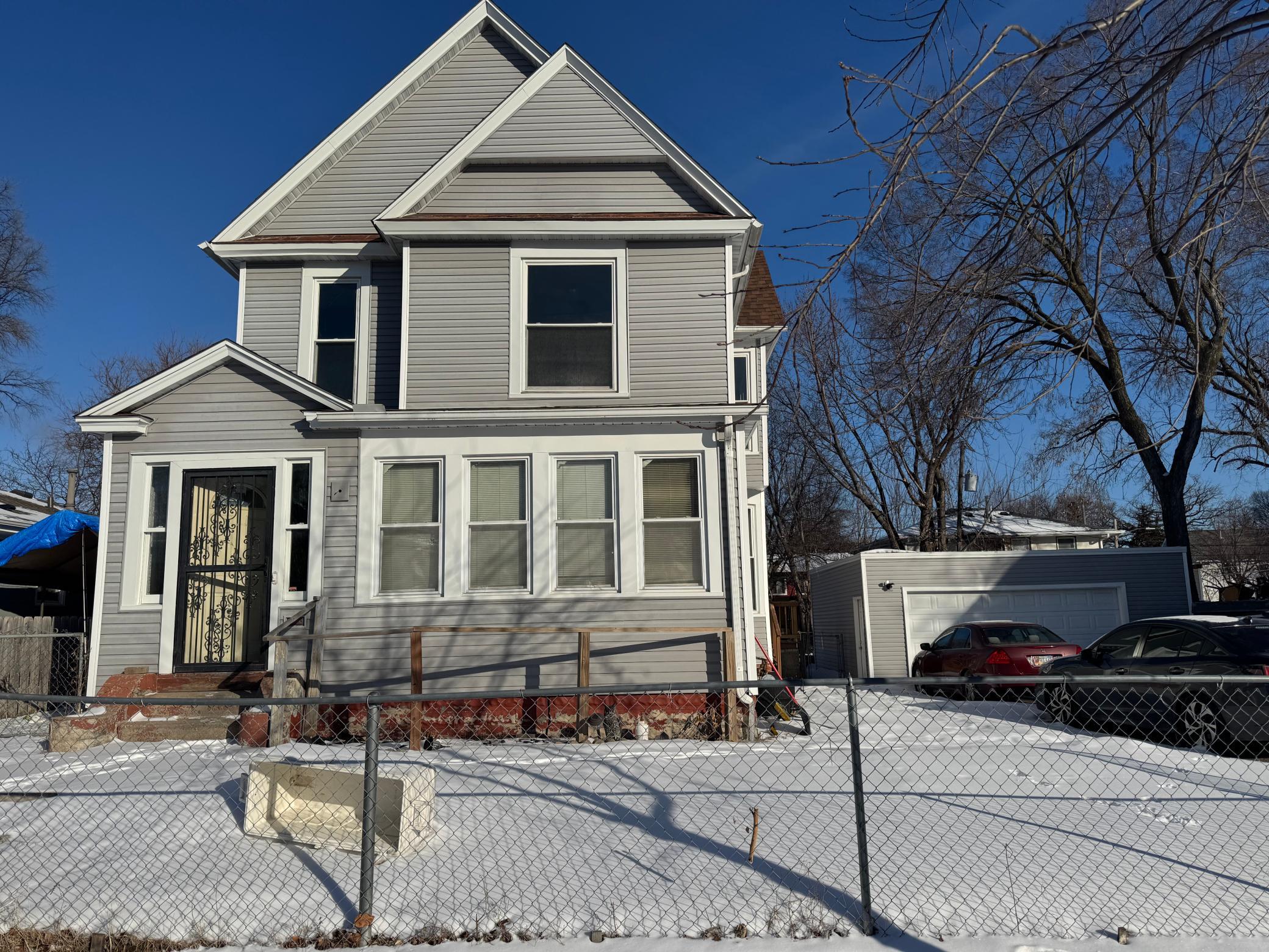 2106 4th Ave N, Minneapolis, MN 55405
