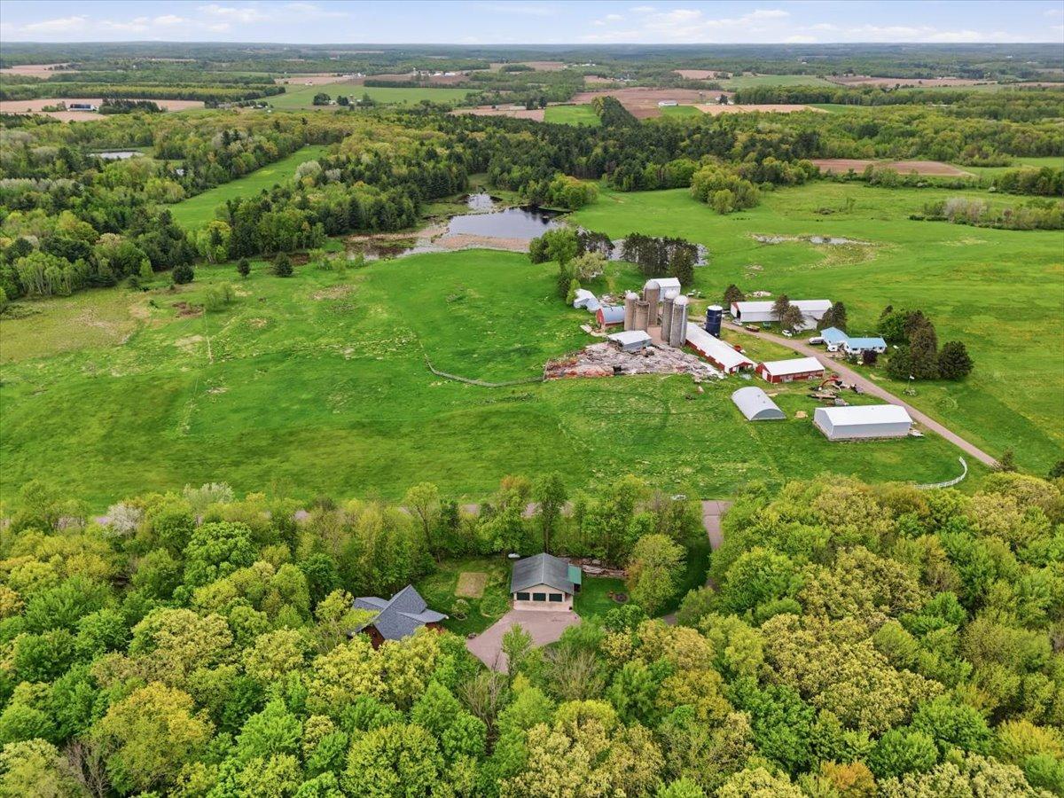 260 4th Ave, Clayton, WI 54004