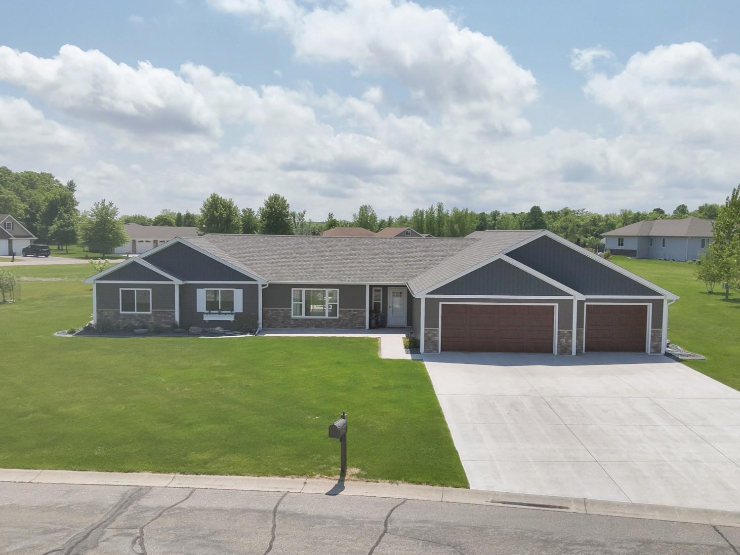 1932 Clear Creek Blvd, Detroit Lakes, MN 56501