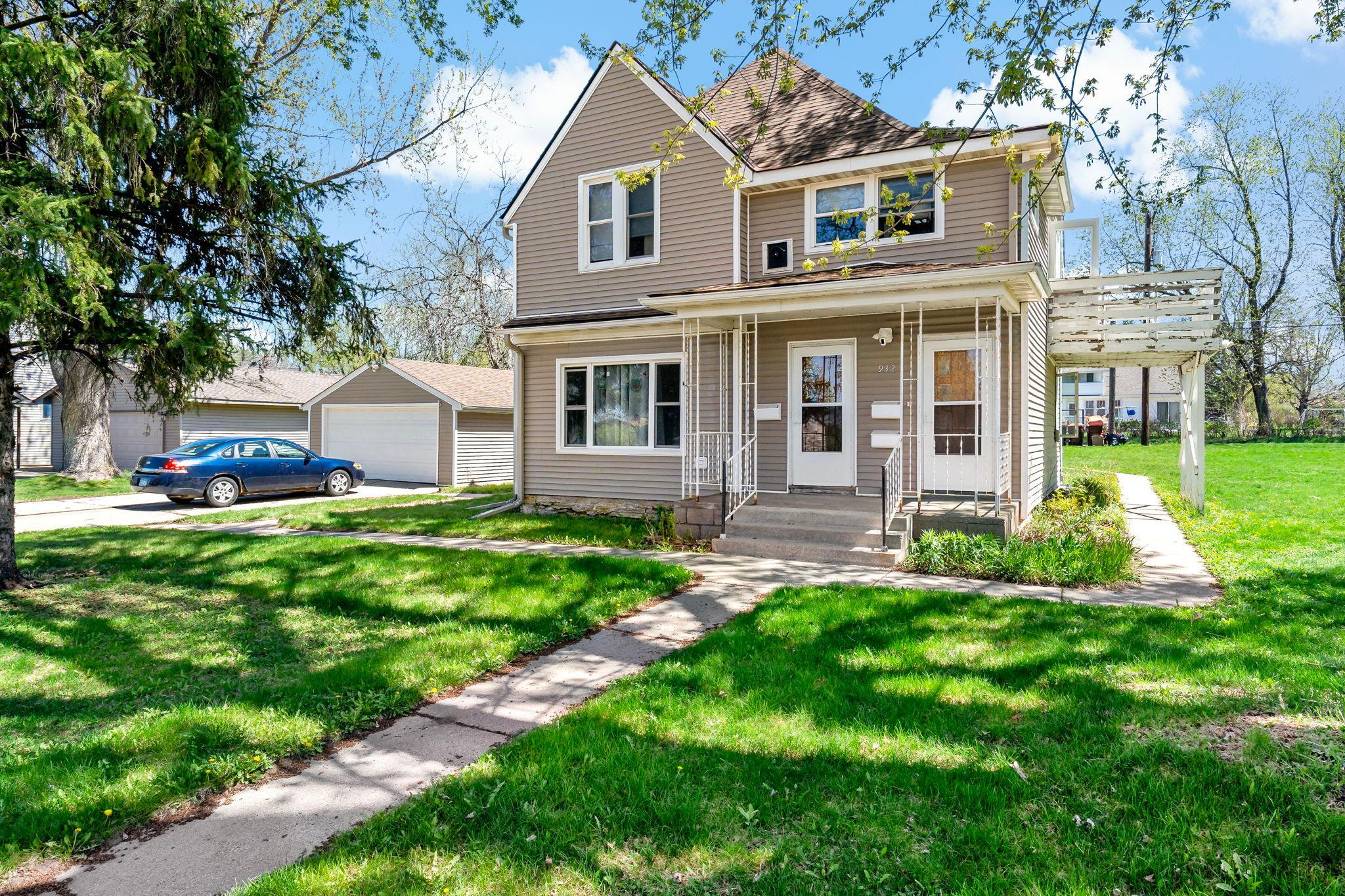 932 Summit Ave, Saint Paul Park, MN 55071