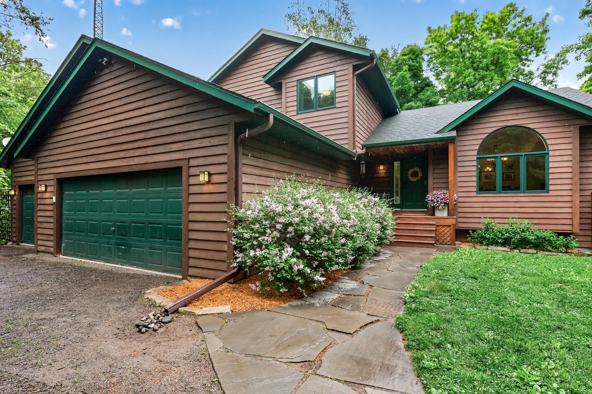 27421 Quinlan Ave, Lindstrom, MN 55045