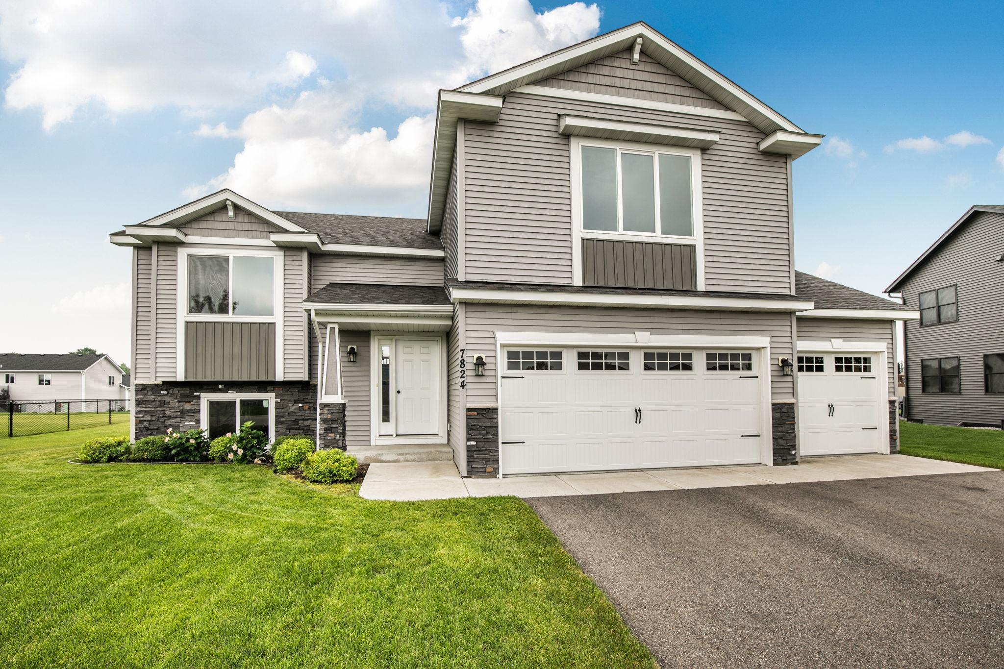 7824 Gunner Dr, Clear Lake, MN 55319