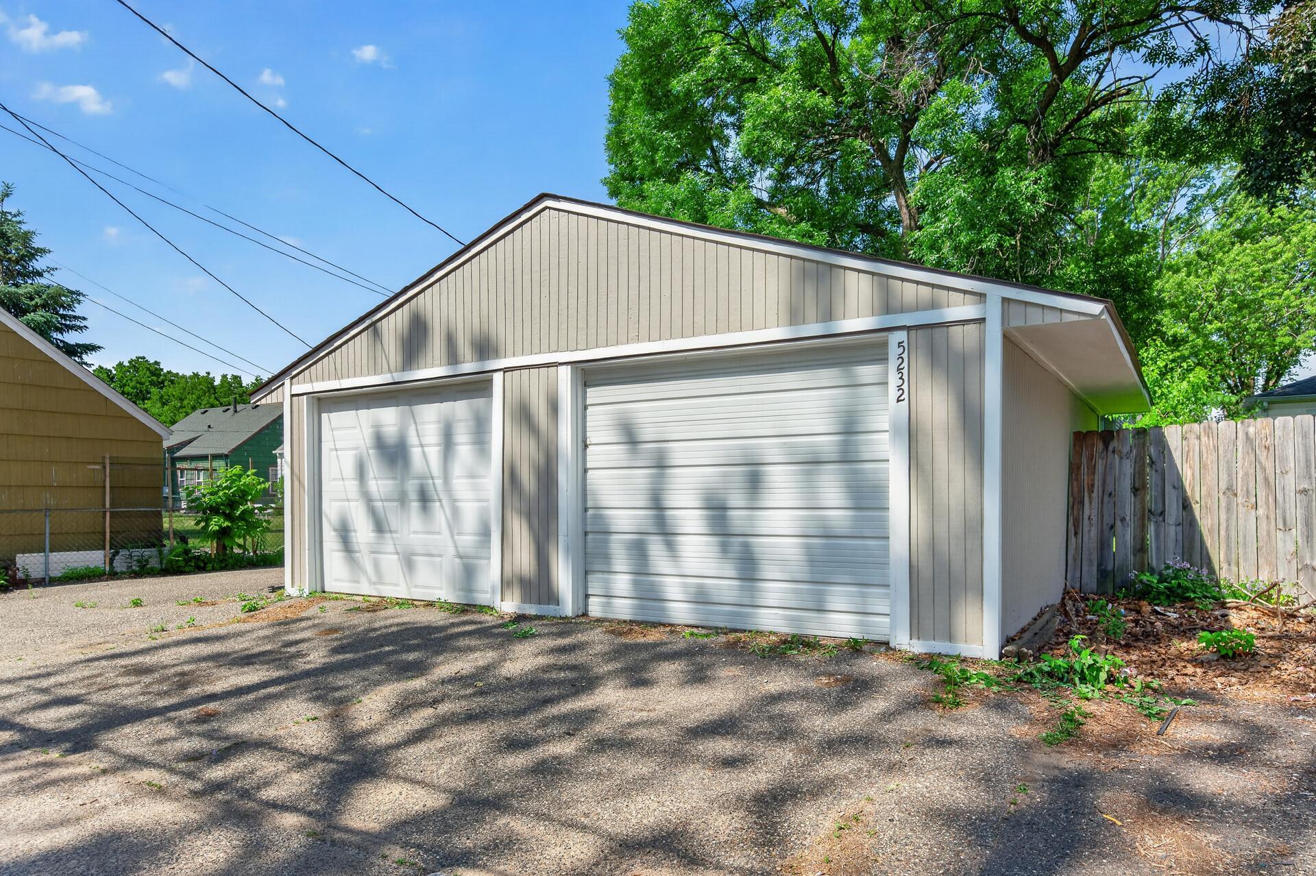 5232 Washburn Ave N, Minneapolis, MN 55430
