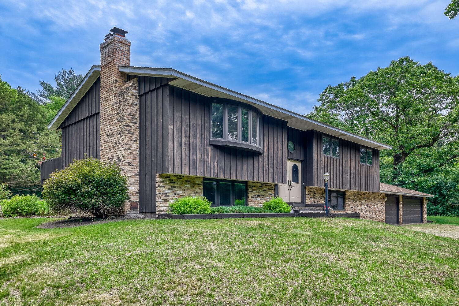 20010 Quentin Ave, Hastings, MN 55033