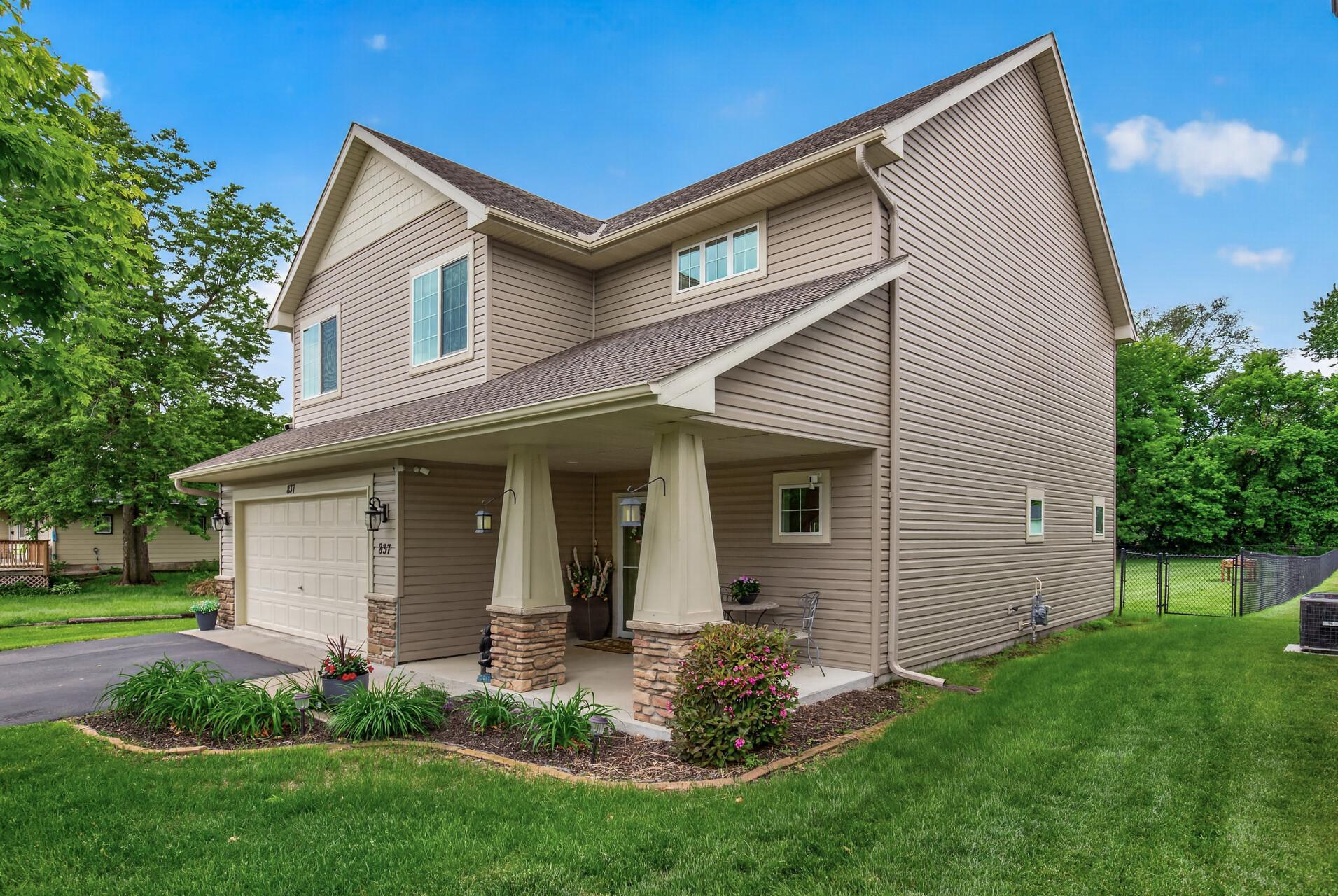 837 Boldt St, Chaska, MN 55318