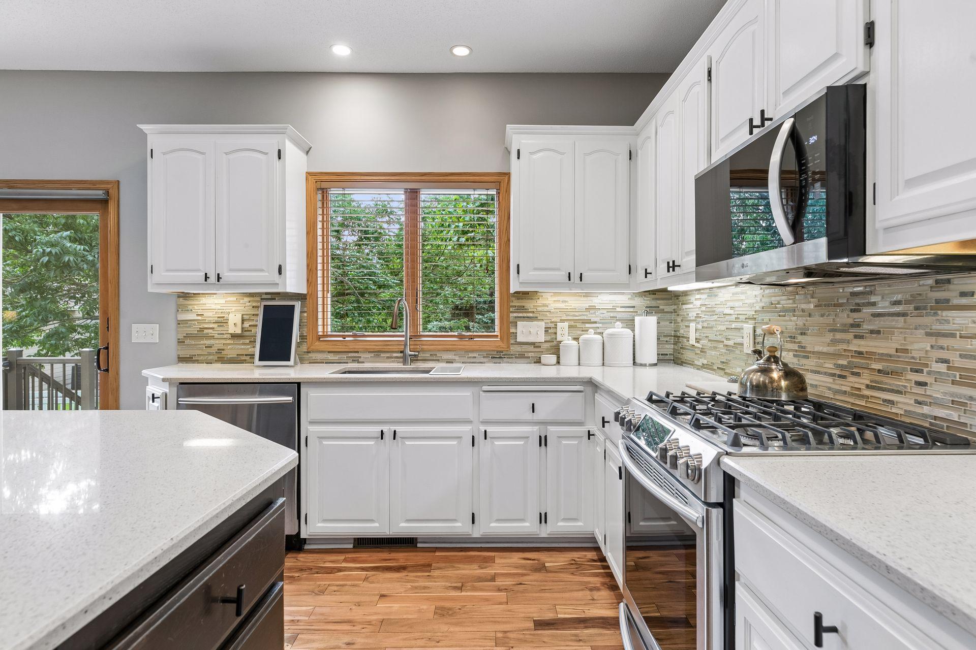 3794 Smithfield Curve, Woodbury, MN 55129