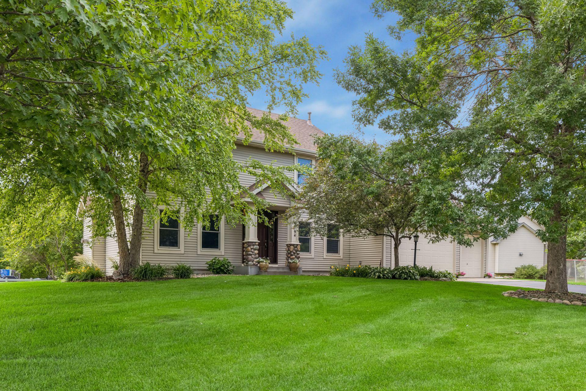 3794 Smithfield Curve, Woodbury, MN 55129