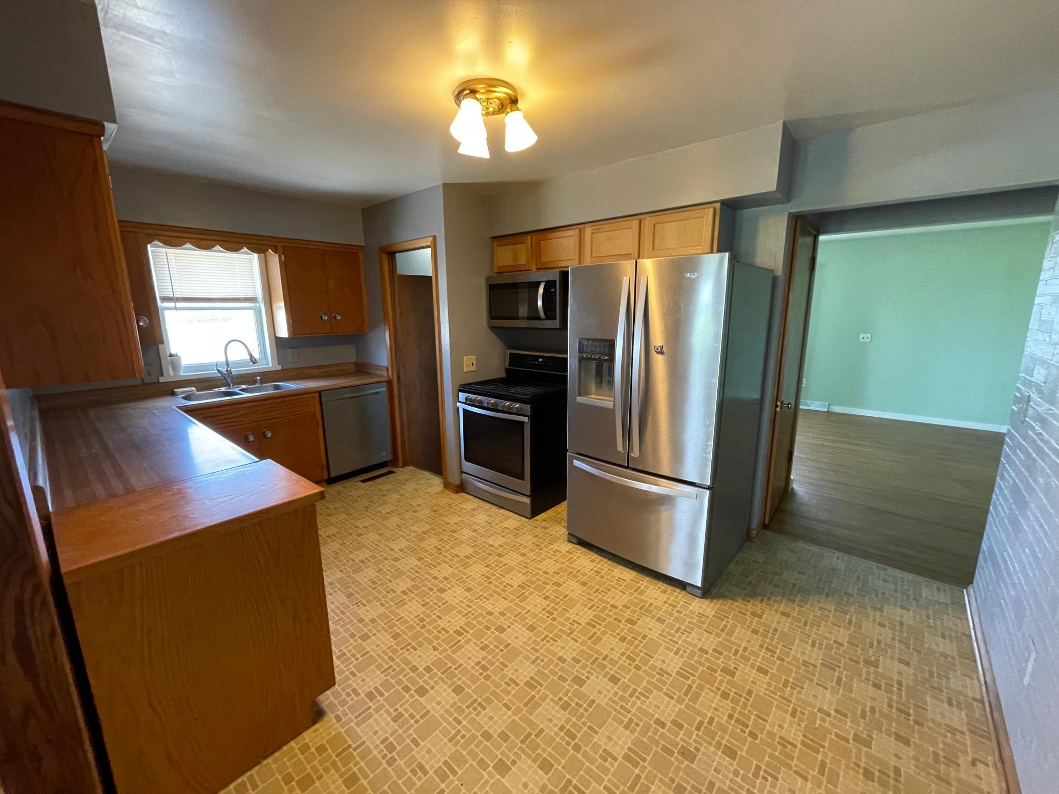 79026 320th St, Racine, MN 55967