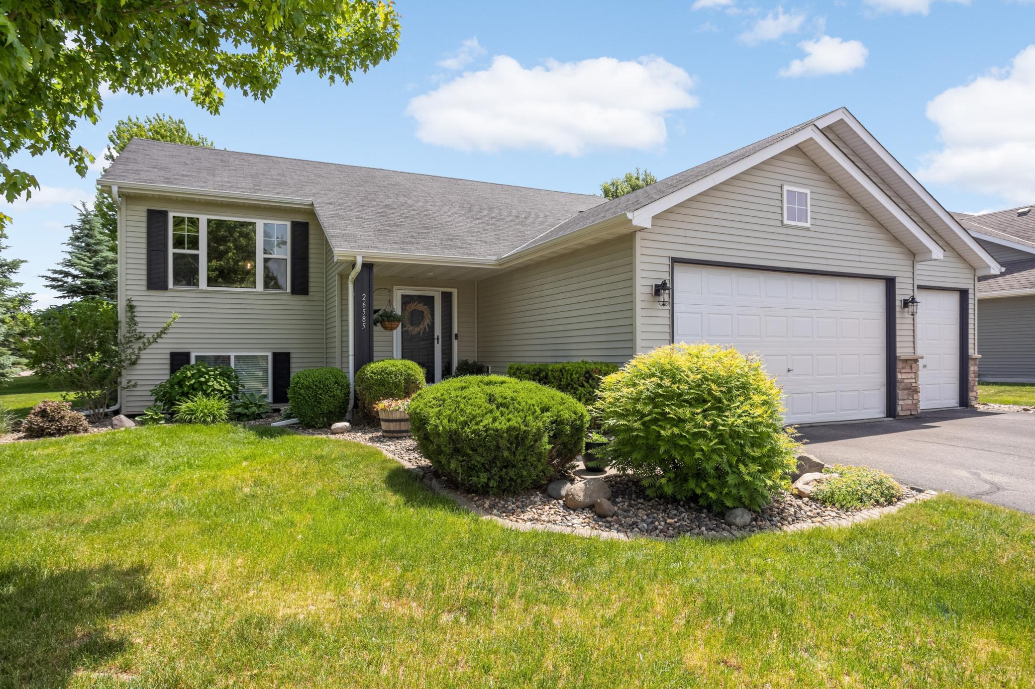 26585 Evergreen Trl, Elko New Market, MN 55020