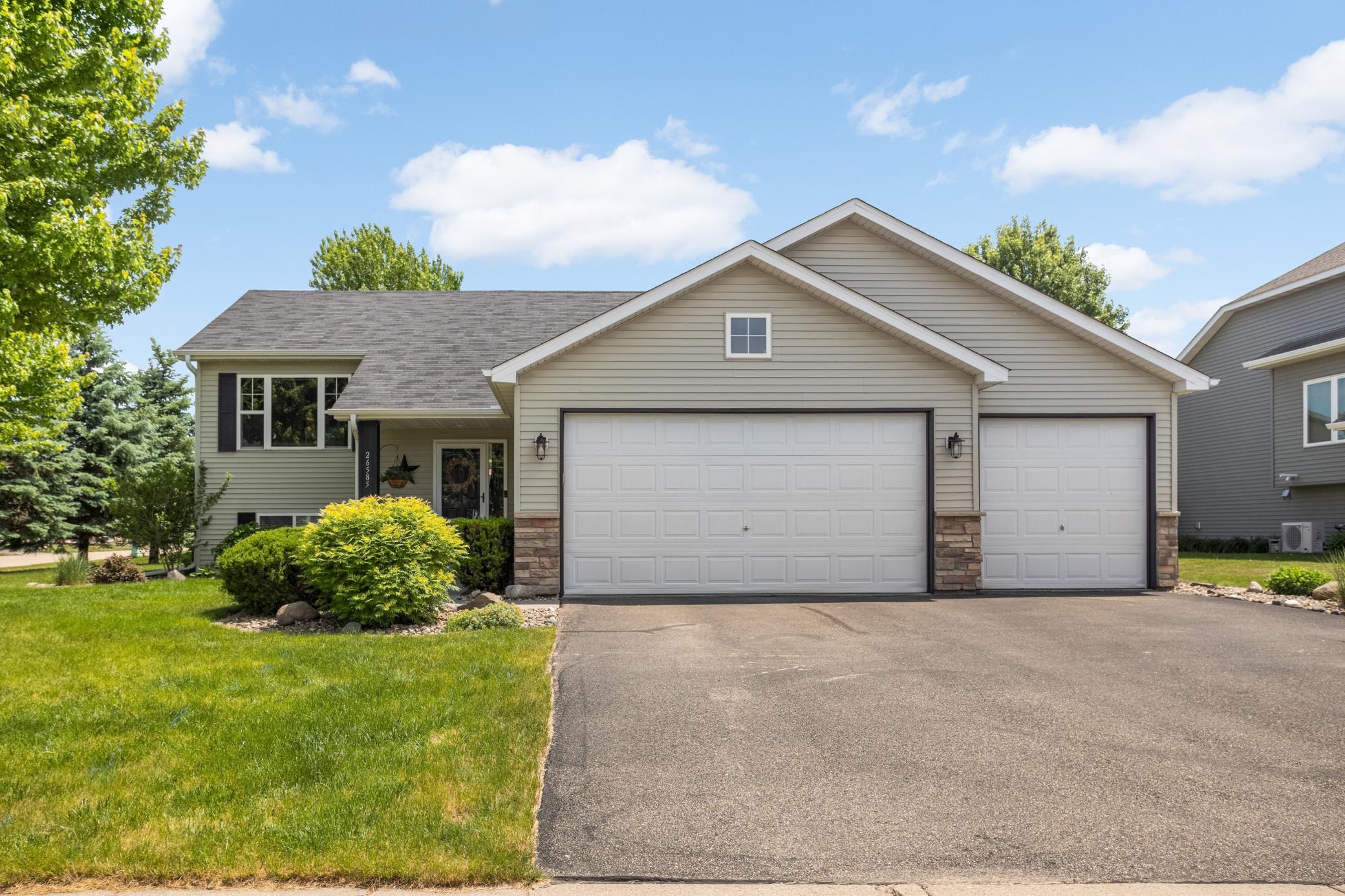 26585 Evergreen Trl, Elko New Market, MN 55020