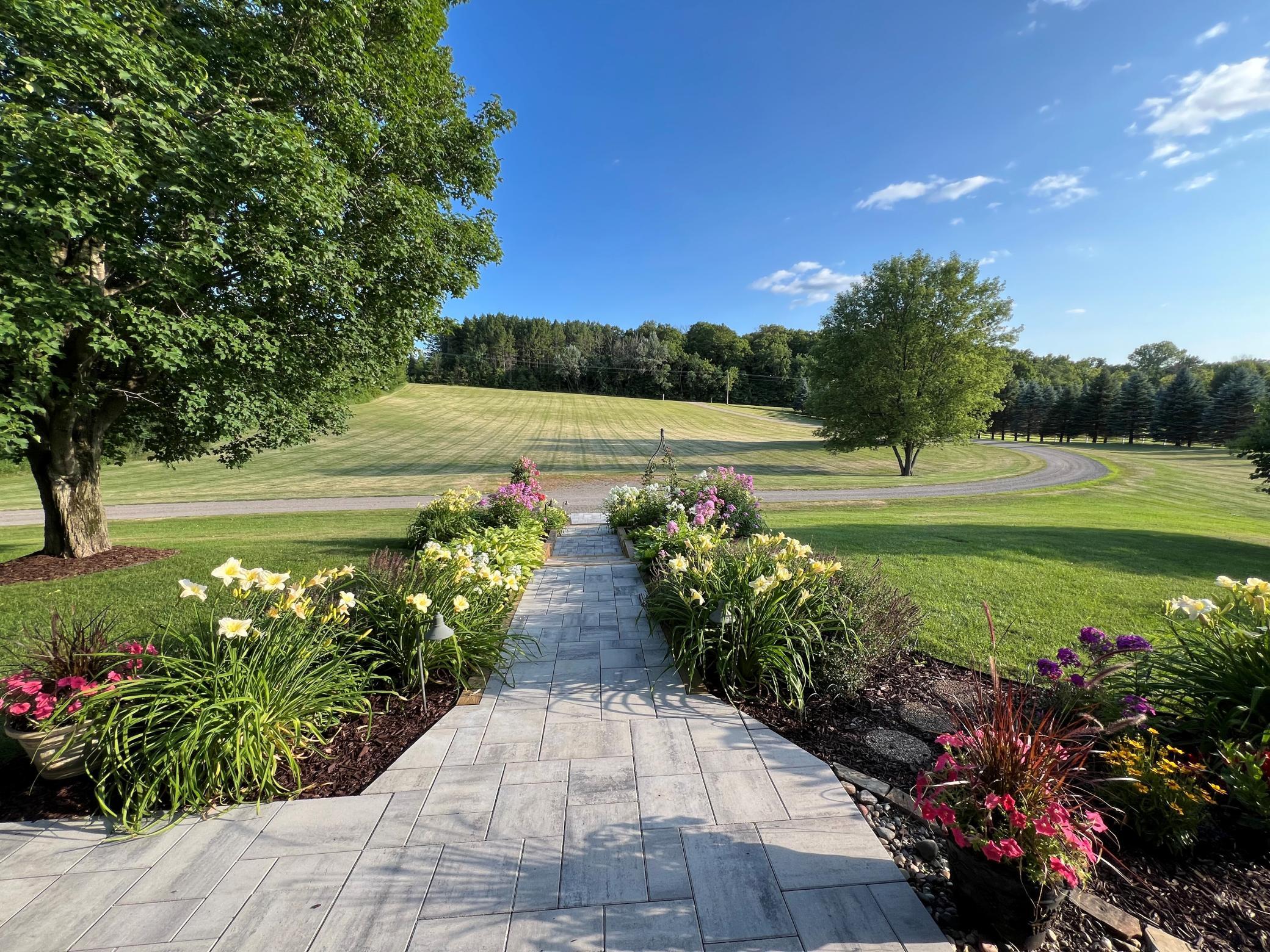 7526 Turner Rd, Independence, MN 55359