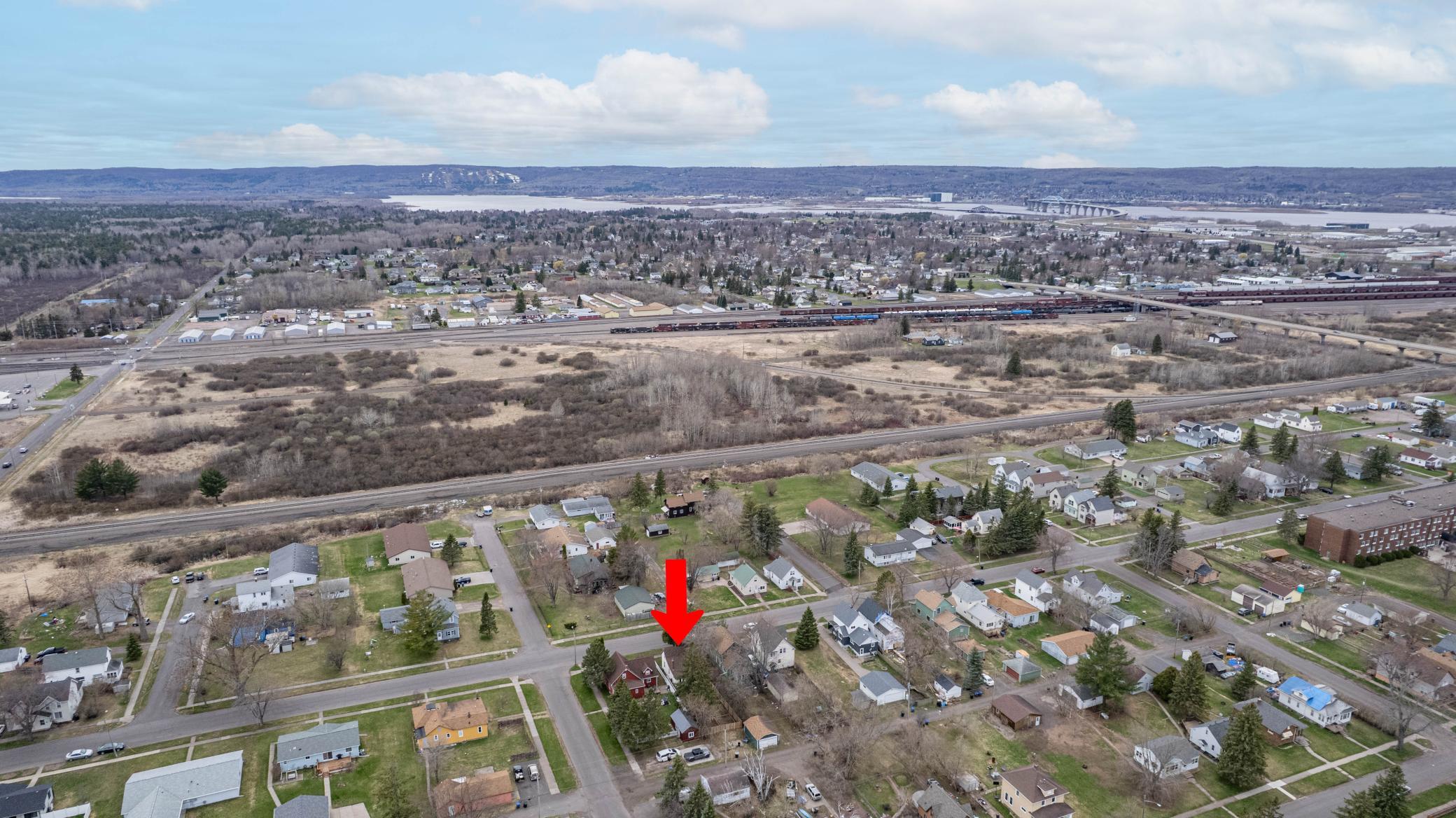 2436 Oakes Ave, Superior, WI 54880