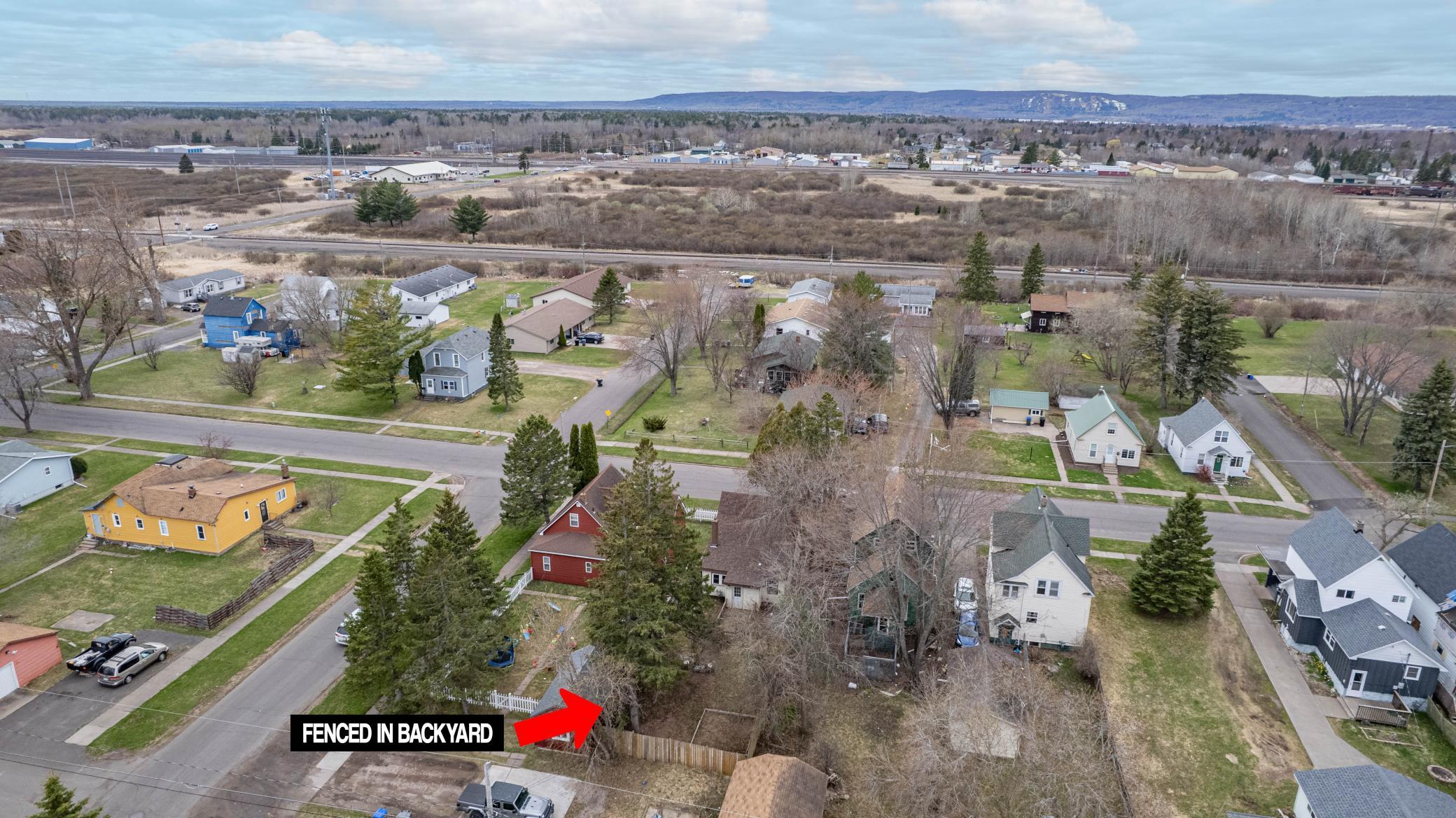 2436 Oakes Ave, Superior, WI 54880