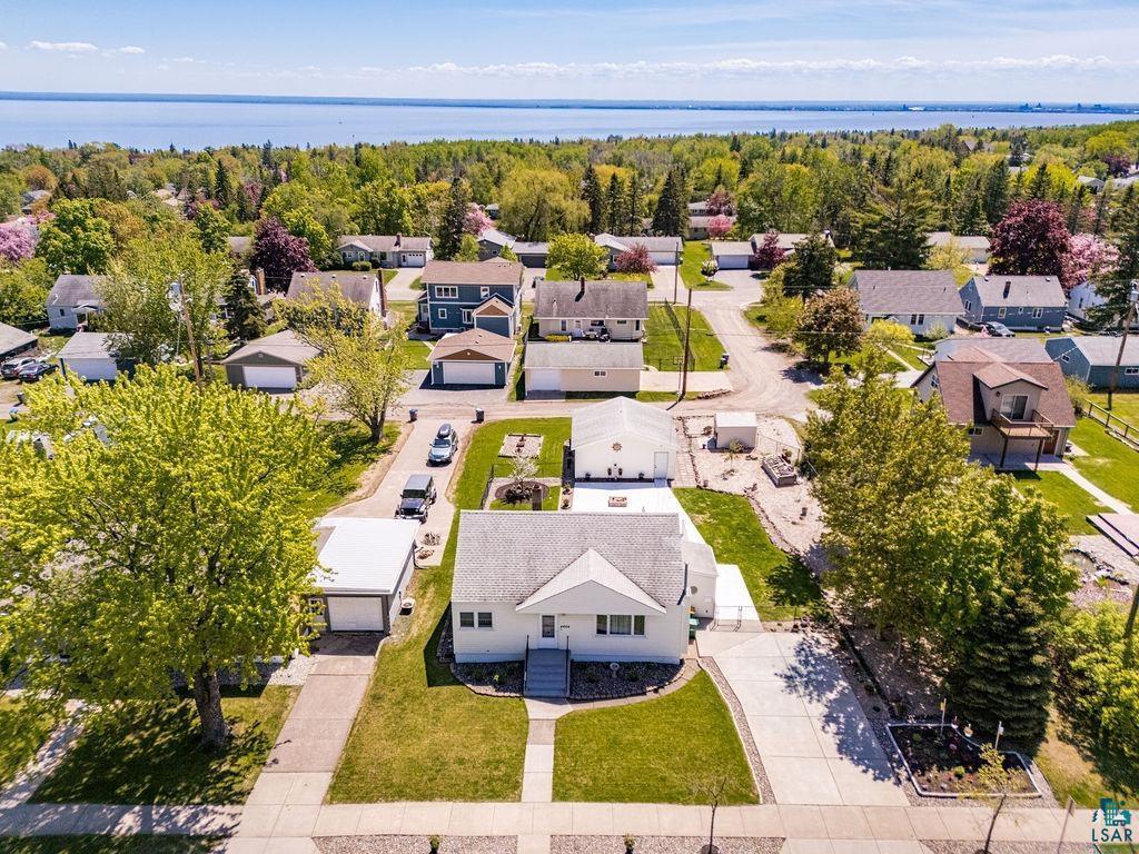 4604 Glenwood St, Duluth, MN 55804