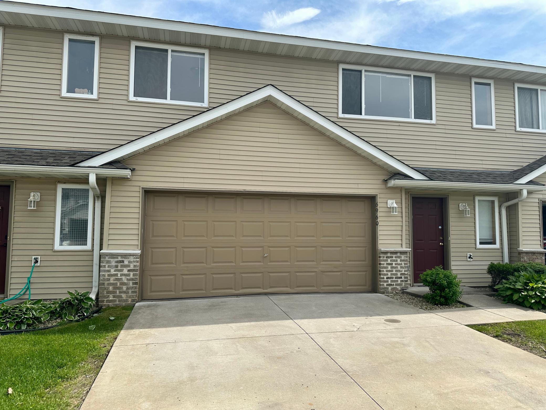 6960 91st St NE, Monticello, MN 55362