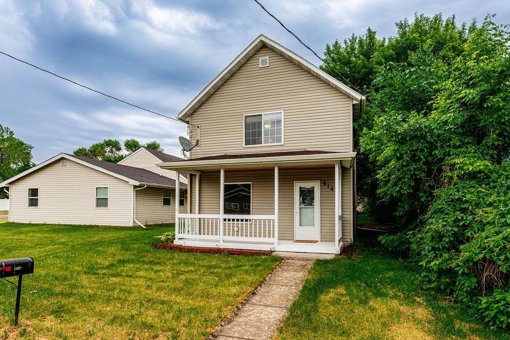 414 2nd St NW, Barnesville, MN 56514