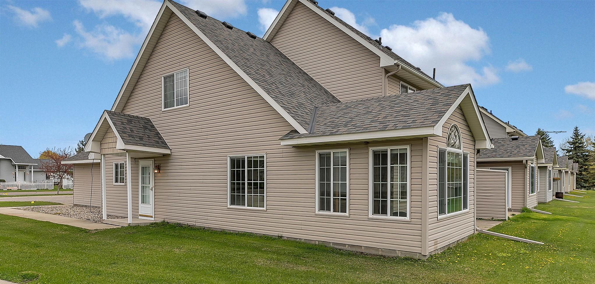 114 Iverson St W, Saint Joseph, MN 56374